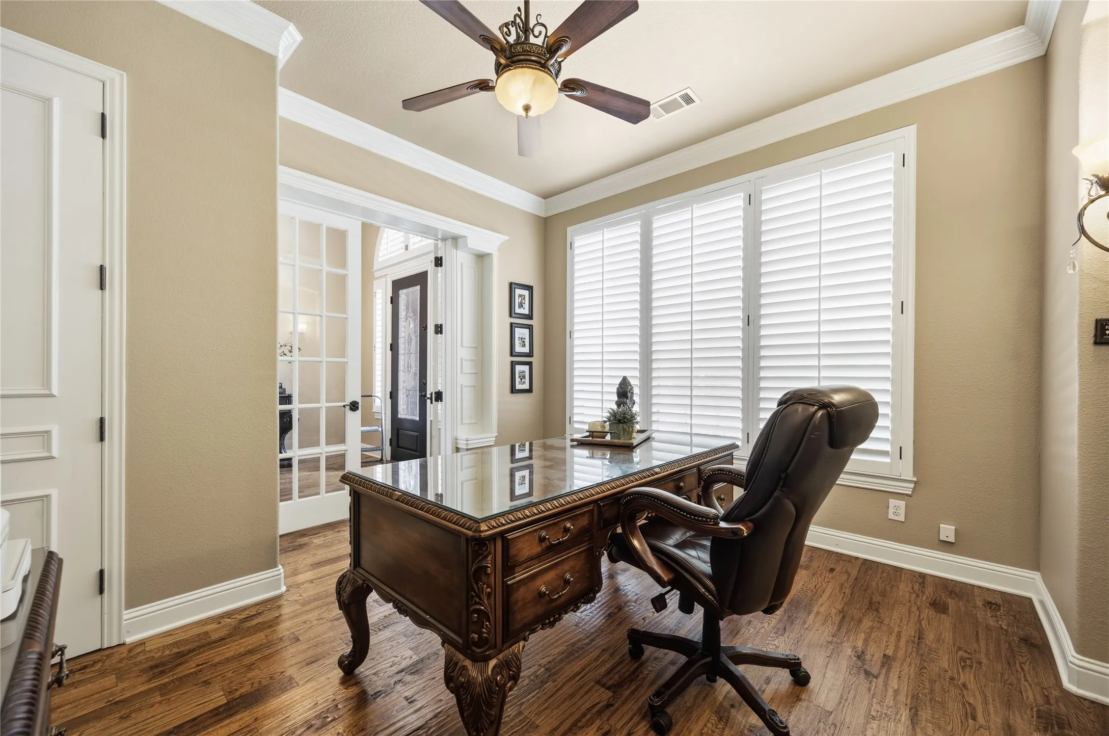Single Family Residence For Sale in Denton County , 7040 Whisperfield Drive, Plano, Texas 75024, 6 Bedroom, 4 Bathroom, 3 Garage spaces, 4,925 Sqft, built in 2002, mls#21315747, Real Estate Agent in Plano, Homes For Sale in Denton county, Homes For Sale in Plano, Realtor in Plano Texas, Real Estate Brokerage Independent Realty Texas, Luminita Cordes Realtor