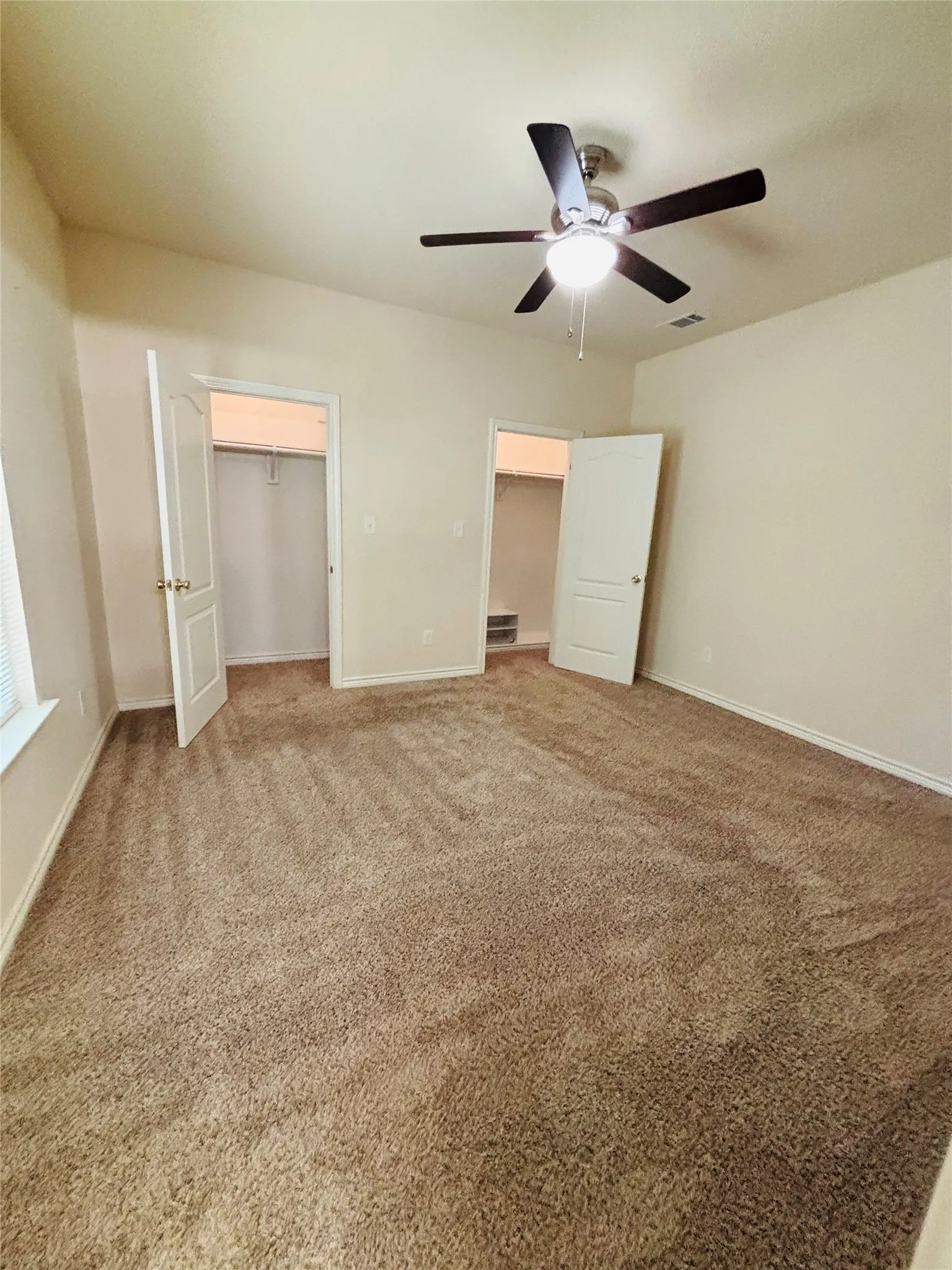 Single Family Residence For Sale in Grayson County , 105 William Street, Pottsboro, Texas 75076, 5 Bedroom, 3 Bathroom, 2 Garage spaces, 1,714 Sqft, built in 2017, mls#21384178, Real Estate Agent in Pottsboro, Homes For Sale in Grayson county, Homes For Sale in Pottsboro, Realtor in Pottsboro Texas, Real Estate Brokerage Independent Realty Texas, Luminita Cordes Realtor