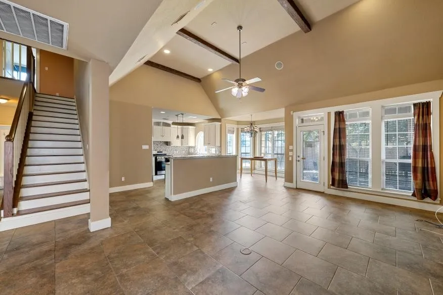 Single Family Residence For Sale in Mc Lennan County , 17015 Stonebriar Road, Woodway, Texas 76712, 3 Bedroom, 3 Bathroom, 2 Garage spaces, 2,651 Sqft, built in 2008, mls#21384166, Real Estate Agent in Woodway, Homes For Sale in Mc Lennan county, Homes For Sale in Woodway, Realtor in Woodway Texas, Real Estate Brokerage Independent Realty Texas, Luminita Cordes Realtor