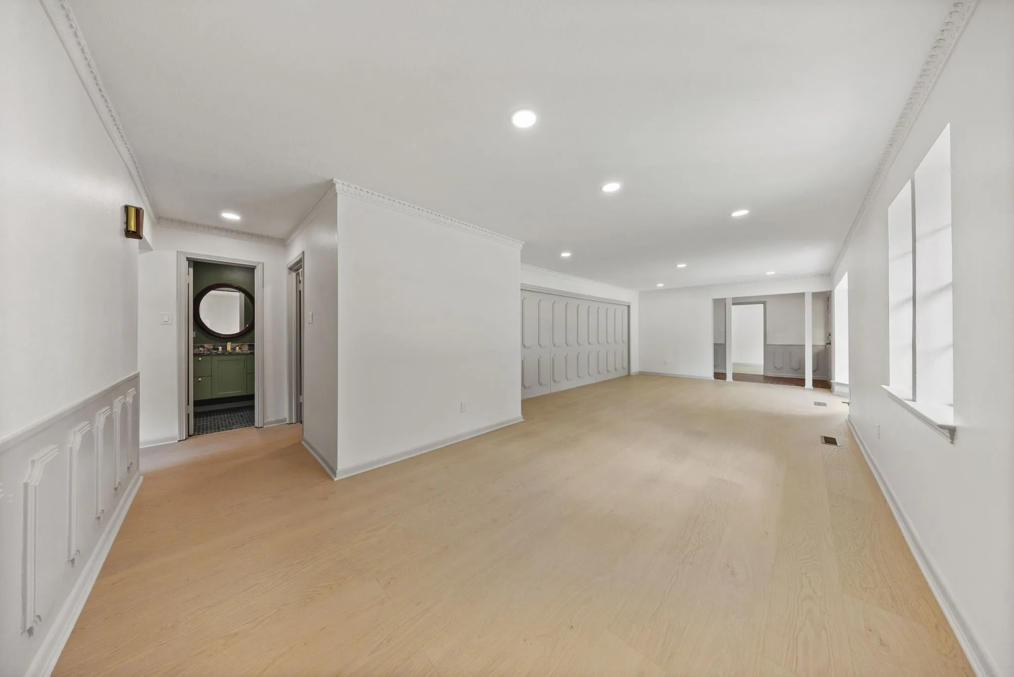 Single Family Residence For Rent in Dallas County , 3431 Kiesthill Drive, Dallas, Texas 75233, 4 Bedroom, 3 Bathroom, 2 Garage spaces, 2,728 Sqft, built in 1966, mls#21384133, Real Estate Agent in Dallas, Homes For Rent in Dallas county, Homes For Rent in Dallas, Realtor in Dallas Texas, Real Estate Brokerage Independent Realty Texas, Luminita Cordes Realtor