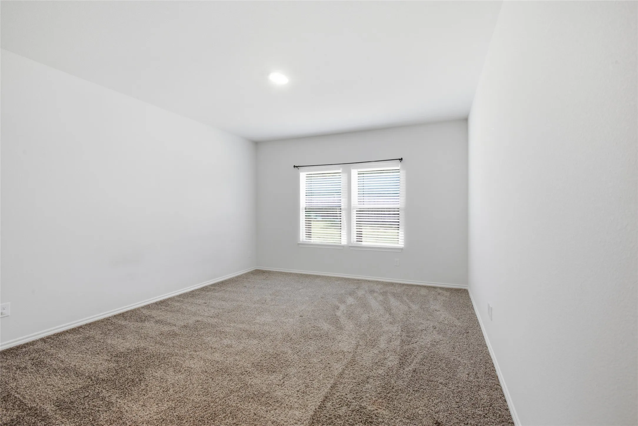 Single Family Residence For Sale in Kaufman County , 1328 Broaddus Road, Forney, Texas 75126, 4 Bedroom, 3 Bathroom, 2 Garage spaces, 2,544 Sqft, built in 2021, mls#21383873, Real Estate Agent in Forney, Homes For Sale in Kaufman county, Homes For Sale in Forney, Realtor in Forney Texas, Real Estate Brokerage Independent Realty Texas, Luminita Cordes Realtor