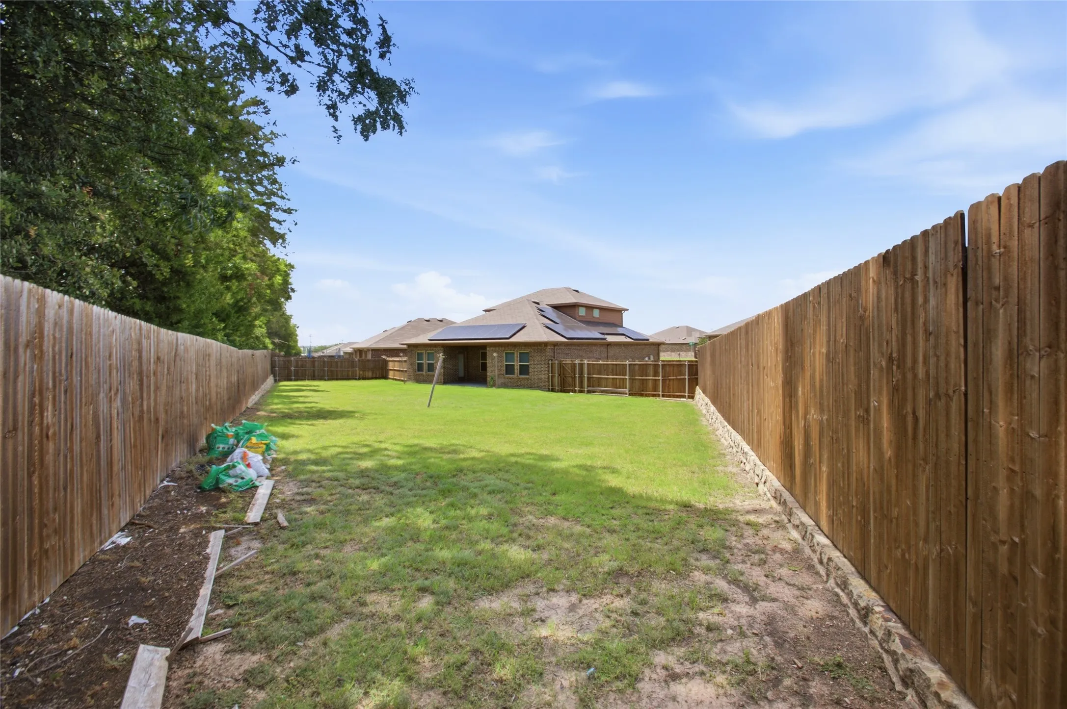 Single Family Residence For Sale in Kaufman County , 1328 Broaddus Road, Forney, Texas 75126, 4 Bedroom, 3 Bathroom, 2 Garage spaces, 2,544 Sqft, built in 2021, mls#21383873, Real Estate Agent in Forney, Homes For Sale in Kaufman county, Homes For Sale in Forney, Realtor in Forney Texas, Real Estate Brokerage Independent Realty Texas, Luminita Cordes Realtor