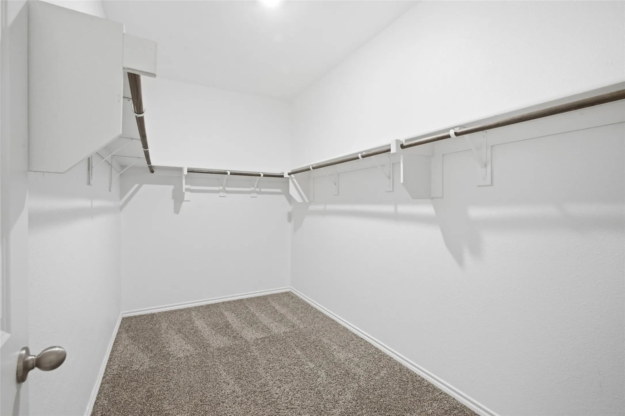Single Family Residence For Sale in Kaufman County , 1328 Broaddus Road, Forney, Texas 75126, 4 Bedroom, 3 Bathroom, 2 Garage spaces, 2,544 Sqft, built in 2021, mls#21383873, Real Estate Agent in Forney, Homes For Sale in Kaufman county, Homes For Sale in Forney, Realtor in Forney Texas, Real Estate Brokerage Independent Realty Texas, Luminita Cordes Realtor
