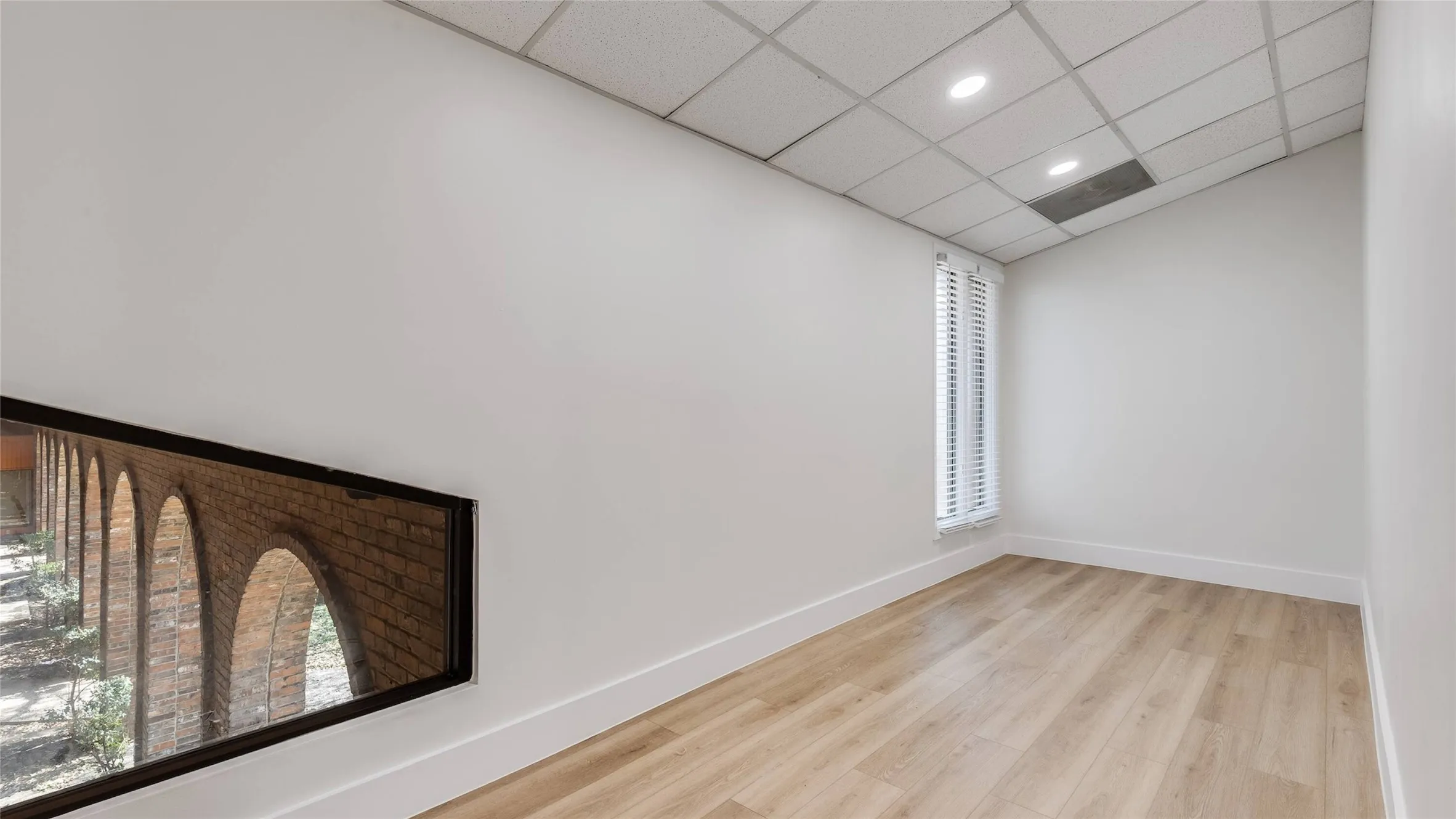 Office For Sale in Dallas County , 12989 Jupiter Road 202, Dallas, Texas 75238, 0, 0, Garage spaces, 0 Sqft, built in 1982, mls#21382410, Real Estate Agent in Dallas, Homes For Sale in Dallas county, Homes For Sale in Dallas, Realtor in Dallas Texas, Real Estate Brokerage Independent Realty Texas, Luminita Cordes Realtor