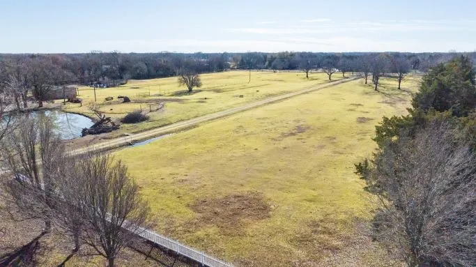 Ranch For Sale in Fannin County , 446 Fm 274, Ravenna, Texas 75476, 0, 0, Garage spaces, 0 Sqft, built in 2001, mls#21384043, Real Estate Agent in Ravenna, Homes For Sale in Fannin county, Homes For Sale in Ravenna, Realtor in Ravenna Texas, Real Estate Brokerage Independent Realty Texas, Luminita Cordes Realtor