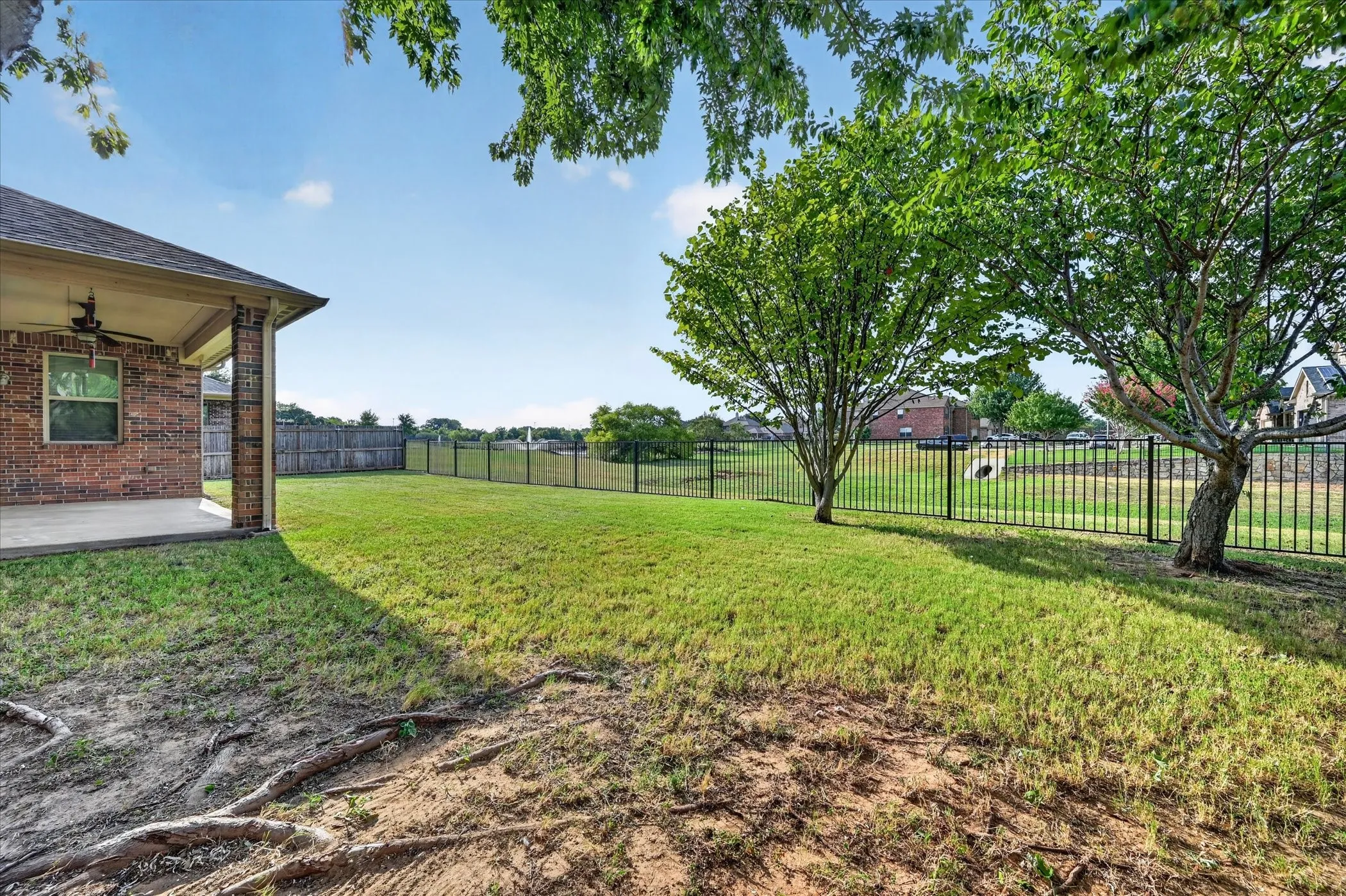 Single Family Residence For Rent in Tarrant County , 601 Sinclair Court, Arlington, Texas 76002, 3 Bedroom, 2 Bathroom, 2 Garage spaces, 1,849 Sqft, built in 2012, mls#21376068, Real Estate Agent in Arlington, Homes For Rent in Tarrant county, Homes For Rent in Arlington, Realtor in Arlington Texas, Real Estate Brokerage Independent Realty Texas, Luminita Cordes Realtor