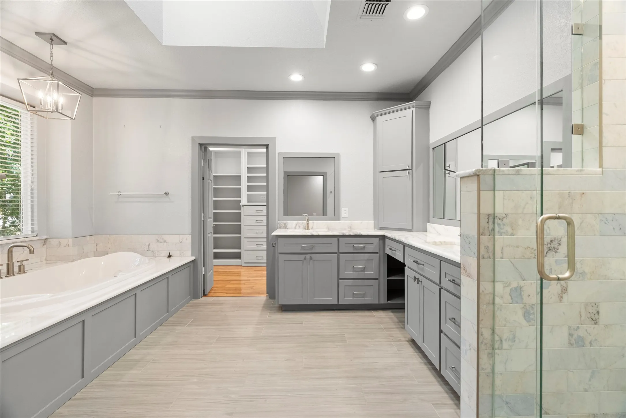 Single Family Residence For Sale in Collin County , 2702 Woodstream Lane, Mc Kinney, Texas 75072, 3 Bedroom, 3 Bathroom, 2 Garage spaces, 2,778 Sqft, built in 1991, mls#21384094, Real Estate Agent in Mc Kinney, Homes For Sale in Collin county, Homes For Sale in Mc Kinney, Realtor in Mc Kinney Texas, Real Estate Brokerage Independent Realty Texas, Luminita Cordes Realtor
