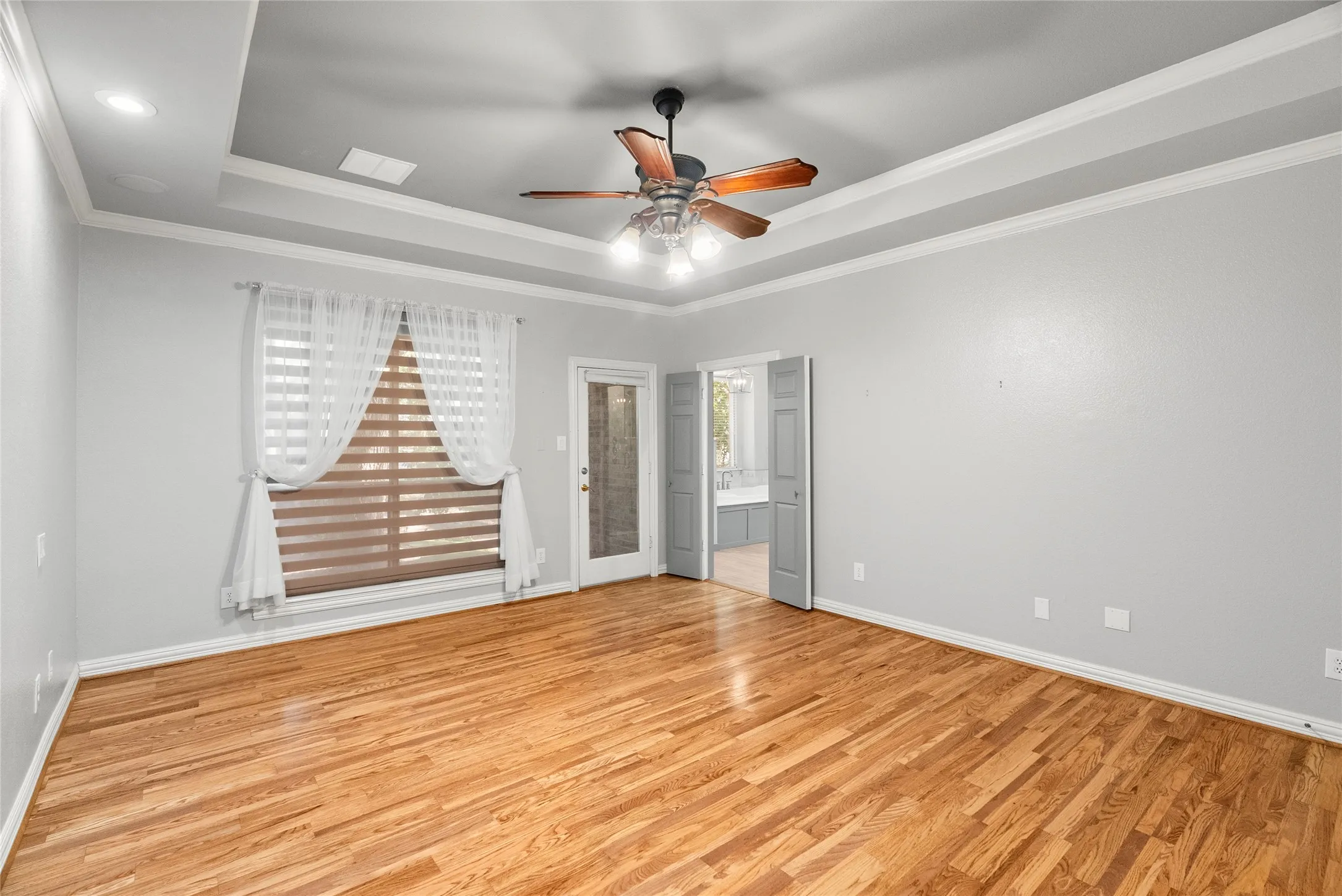 Single Family Residence For Sale in Collin County , 2702 Woodstream Lane, Mc Kinney, Texas 75072, 3 Bedroom, 3 Bathroom, 2 Garage spaces, 2,778 Sqft, built in 1991, mls#21384094, Real Estate Agent in Mc Kinney, Homes For Sale in Collin county, Homes For Sale in Mc Kinney, Realtor in Mc Kinney Texas, Real Estate Brokerage Independent Realty Texas, Luminita Cordes Realtor