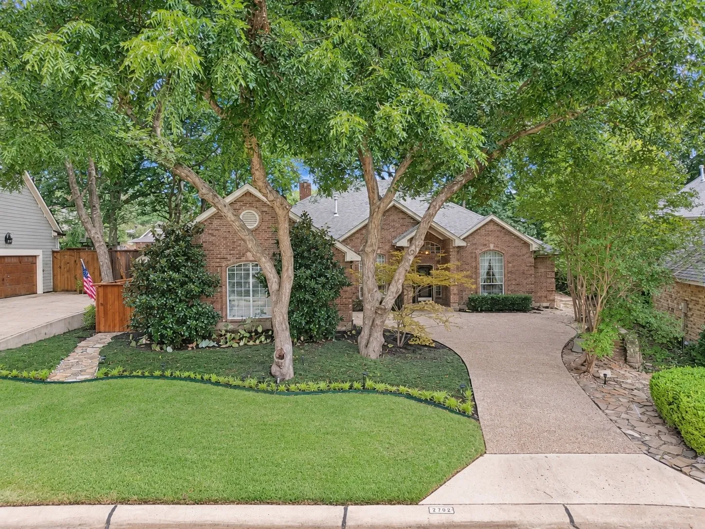 Single Family Residence For Sale in Collin County , 2702 Woodstream Lane, Mc Kinney, Texas 75072, 3 Bedroom, 3 Bathroom, 2 Garage spaces, 2,778 Sqft, built in 1991, mls#21384094, Real Estate Agent in Mc Kinney, Homes For Sale in Collin county, Homes For Sale in Mc Kinney, Realtor in Mc Kinney Texas, Real Estate Brokerage Independent Realty Texas, Luminita Cordes Realtor