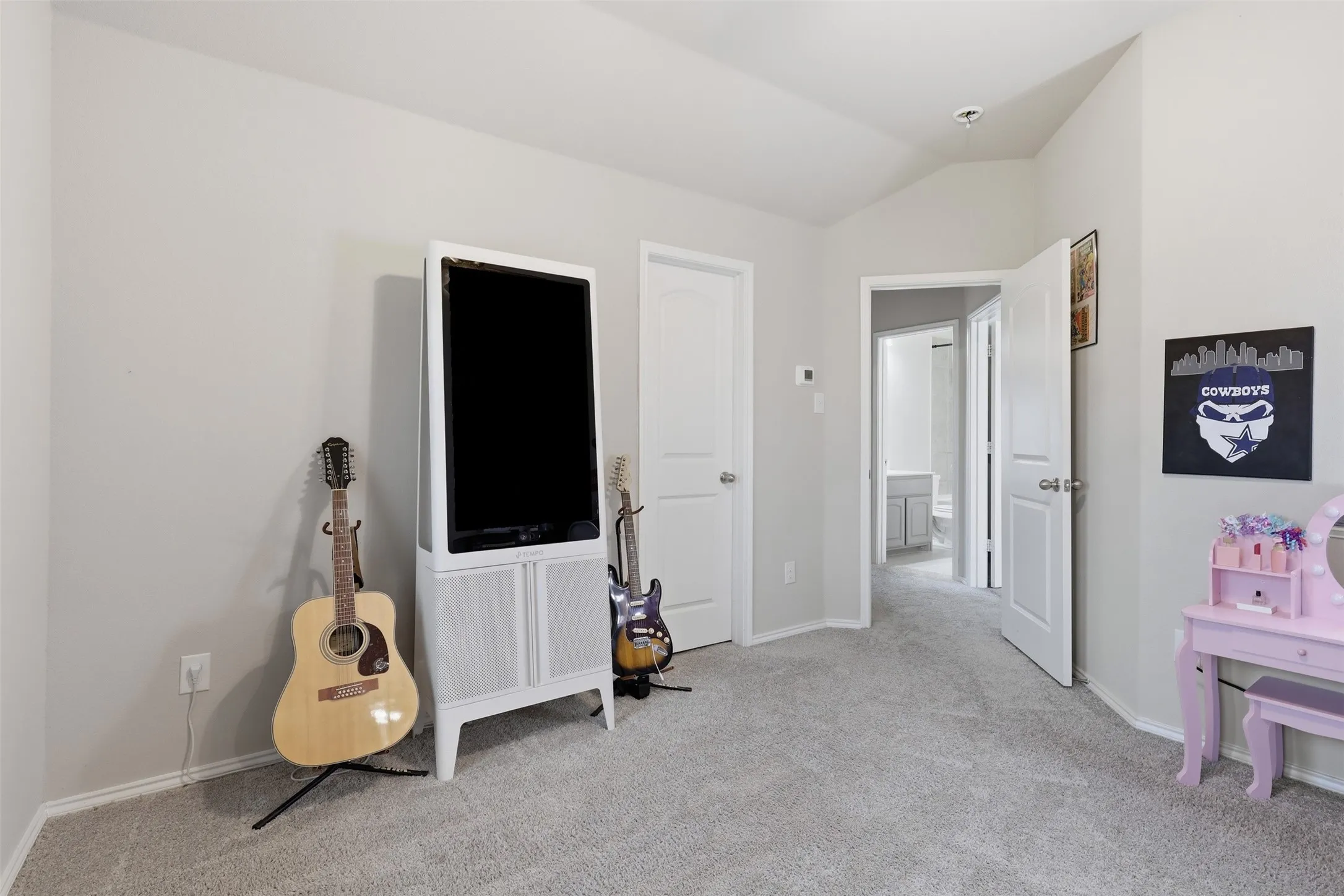 Single Family Residence For Sale in Parker County , 728 Ruellia Street, Weatherford, Texas 76086, 4 Bedroom, 3 Bathroom, 2 Garage spaces, 2,440 Sqft, built in 2022, mls#21384024, Real Estate Agent in Weatherford, Homes For Sale in Parker county, Homes For Sale in Weatherford, Realtor in Weatherford Texas, Real Estate Brokerage Independent Realty Texas, Luminita Cordes Realtor