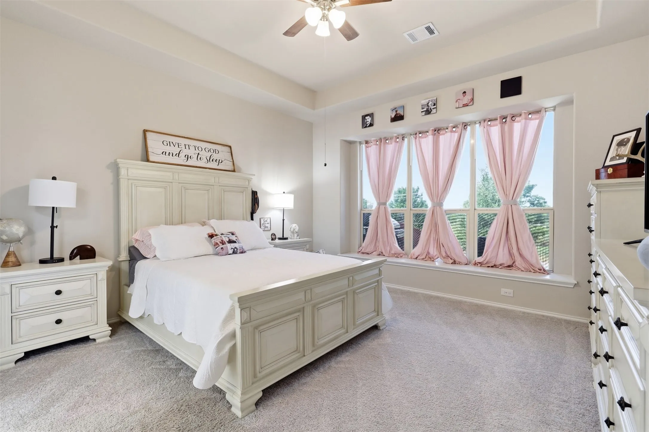 Single Family Residence For Sale in Parker County , 728 Ruellia Street, Weatherford, Texas 76086, 4 Bedroom, 3 Bathroom, 2 Garage spaces, 2,440 Sqft, built in 2022, mls#21384024, Real Estate Agent in Weatherford, Homes For Sale in Parker county, Homes For Sale in Weatherford, Realtor in Weatherford Texas, Real Estate Brokerage Independent Realty Texas, Luminita Cordes Realtor