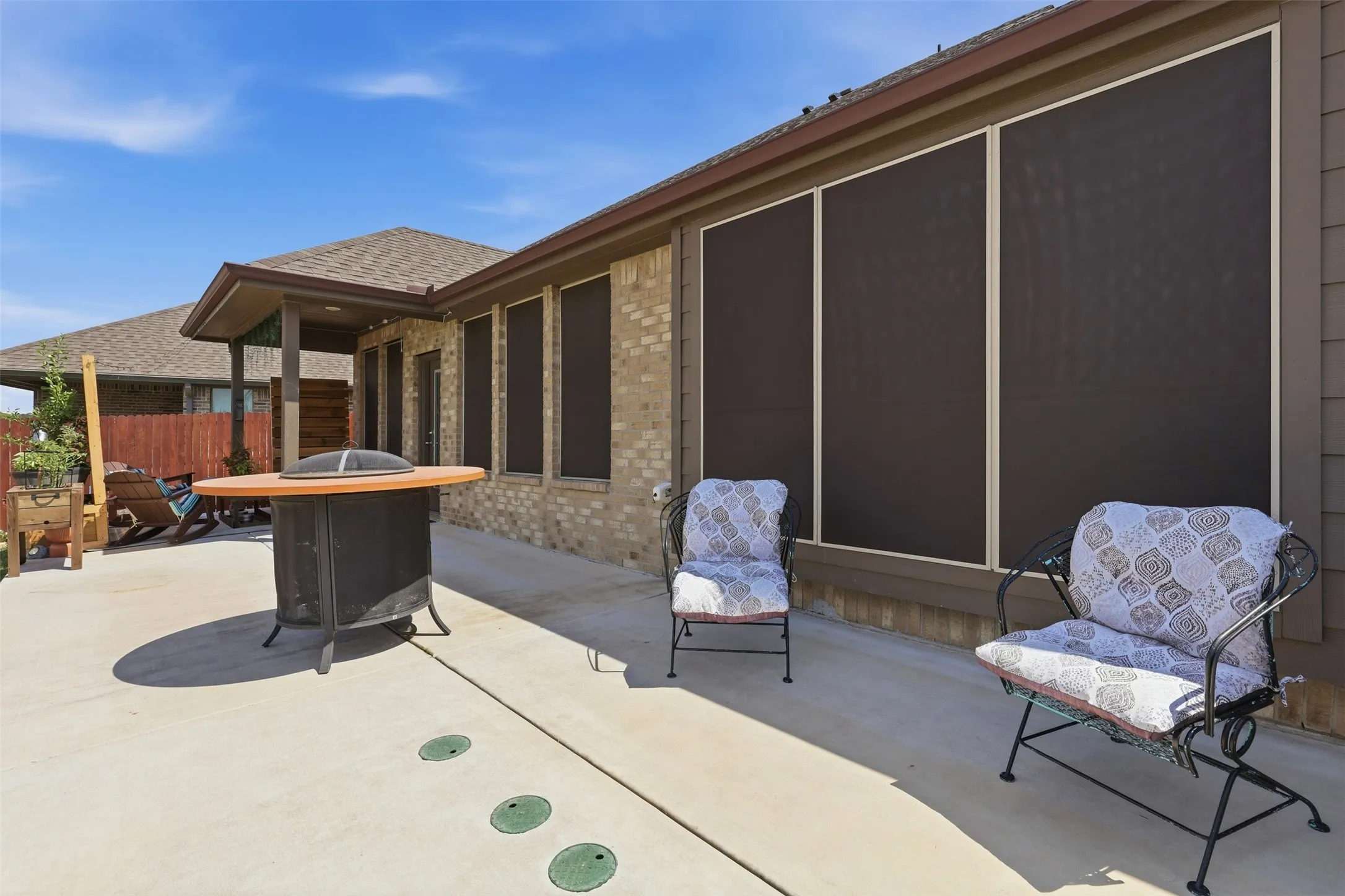 Single Family Residence For Sale in Parker County , 728 Ruellia Street, Weatherford, Texas 76086, 4 Bedroom, 3 Bathroom, 2 Garage spaces, 2,440 Sqft, built in 2022, mls#21384024, Real Estate Agent in Weatherford, Homes For Sale in Parker county, Homes For Sale in Weatherford, Realtor in Weatherford Texas, Real Estate Brokerage Independent Realty Texas, Luminita Cordes Realtor