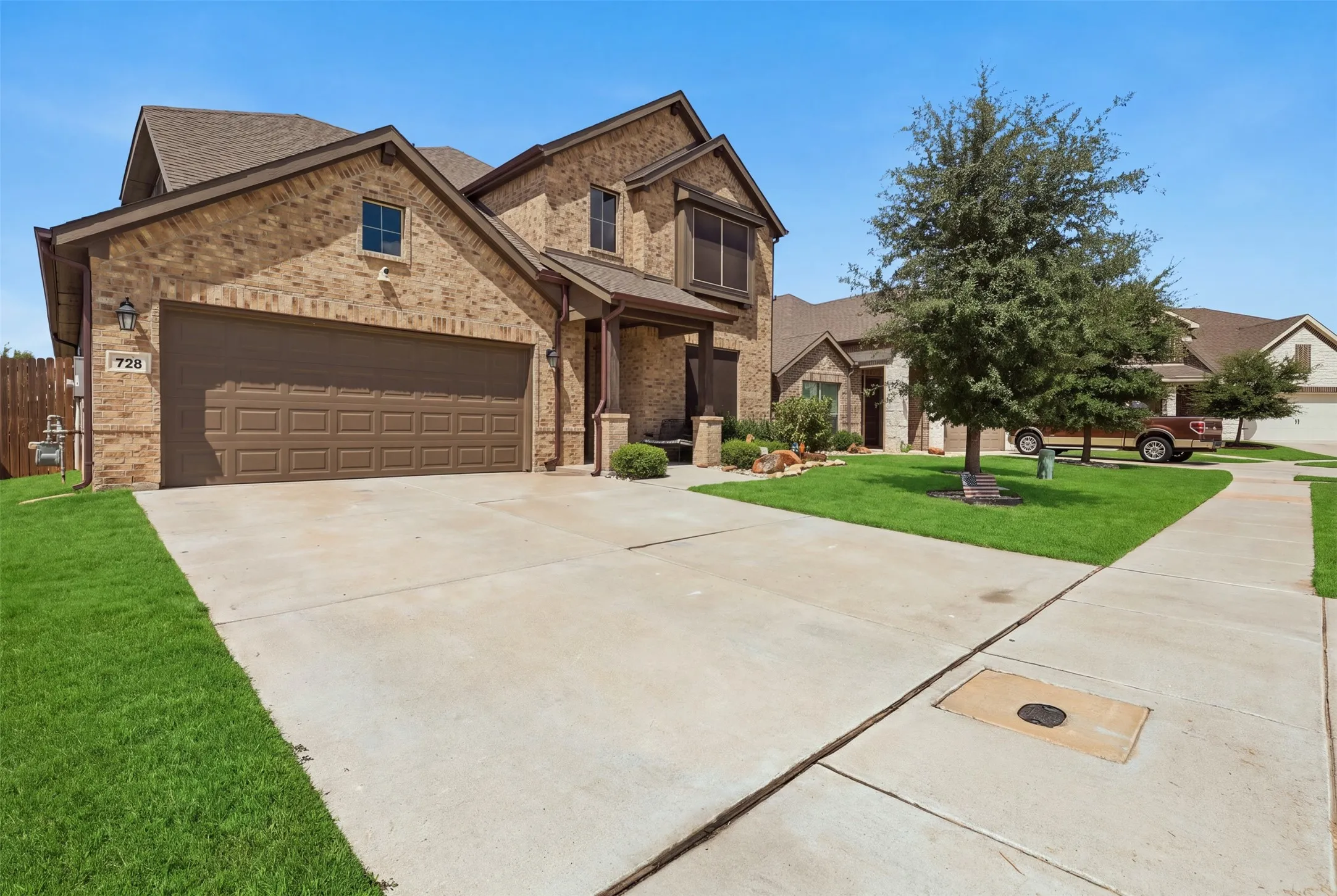 Single Family Residence For Sale in Parker County , 728 Ruellia Street, Weatherford, Texas 76086, 4 Bedroom, 3 Bathroom, 2 Garage spaces, 2,440 Sqft, built in 2022, mls#21384024, Real Estate Agent in Weatherford, Homes For Sale in Parker county, Homes For Sale in Weatherford, Realtor in Weatherford Texas, Real Estate Brokerage Independent Realty Texas, Luminita Cordes Realtor