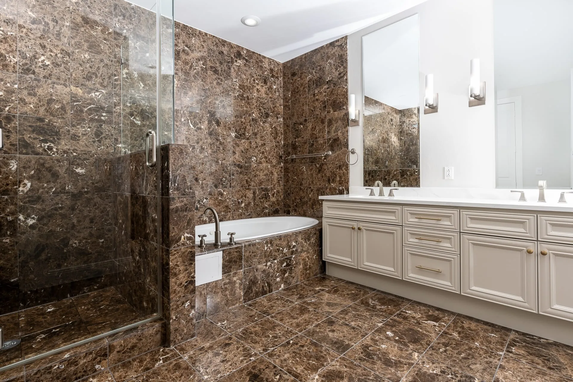 Apartment For Rent in Dallas County , 8066 Park Lane 2015, Dallas, Texas 75231, 3 Bedroom, 3 Bathroom, 2 Garage spaces, 3,819 Sqft, built in 2007, mls#21384207, Real Estate Agent in Dallas, Homes For Rent in Dallas county, Homes For Rent in Dallas, Realtor in Dallas Texas, Real Estate Brokerage Independent Realty Texas, Luminita Cordes Realtor