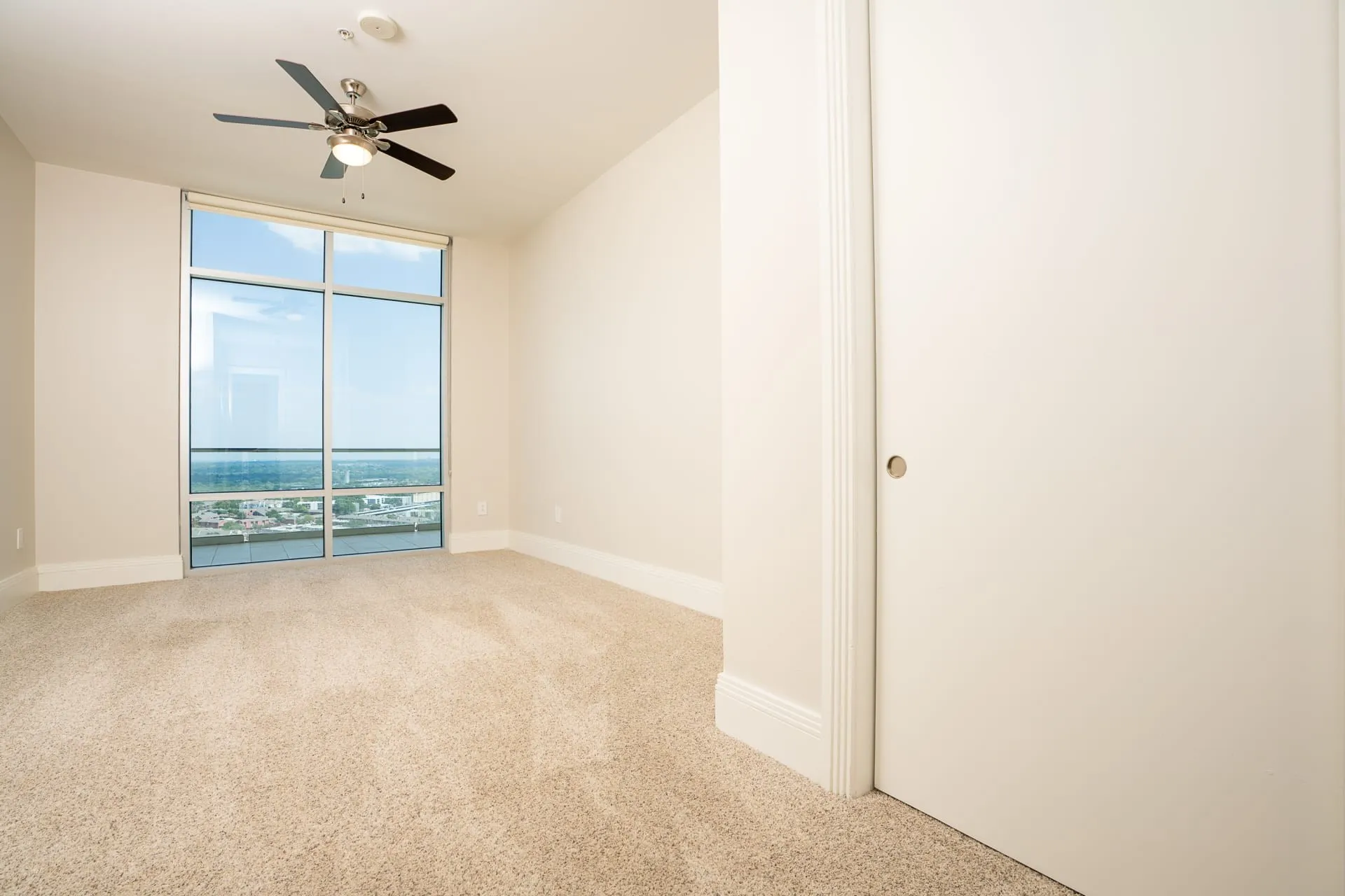 Apartment For Rent in Dallas County , 8066 Park Lane 2015, Dallas, Texas 75231, 3 Bedroom, 3 Bathroom, 2 Garage spaces, 3,819 Sqft, built in 2007, mls#21384207, Real Estate Agent in Dallas, Homes For Rent in Dallas county, Homes For Rent in Dallas, Realtor in Dallas Texas, Real Estate Brokerage Independent Realty Texas, Luminita Cordes Realtor