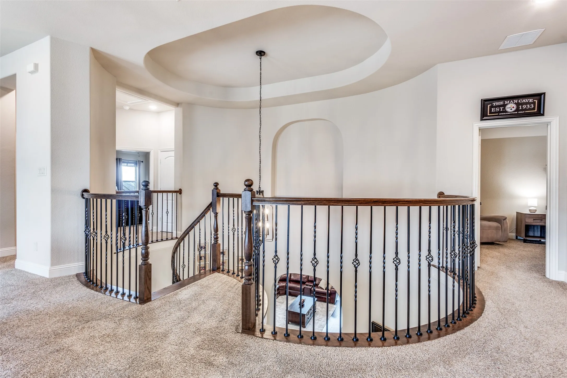 Single Family Residence For Sale in Collin County , 1762 Ellington Drive, Celina, Texas 75009, 5 Bedroom, 5 Bathroom, 3 Garage spaces, 4,365 Sqft, built in 2022, mls#21382387, Real Estate Agent in Celina, Homes For Sale in Collin county, Homes For Sale in Celina, Realtor in Celina Texas, Real Estate Brokerage Independent Realty Texas, Luminita Cordes Realtor