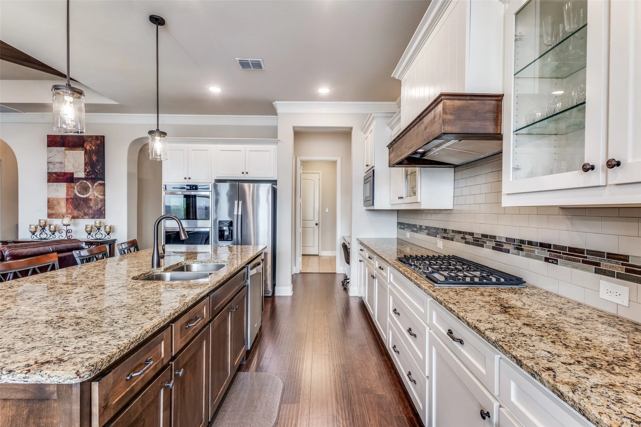 Single Family Residence For Sale in Collin County , 1762 Ellington Drive, Celina, Texas 75009, 5 Bedroom, 5 Bathroom, 3 Garage spaces, 4,365 Sqft, built in 2022, mls#21382387, Real Estate Agent in Celina, Homes For Sale in Collin county, Homes For Sale in Celina, Realtor in Celina Texas, Real Estate Brokerage Independent Realty Texas, Luminita Cordes Realtor
