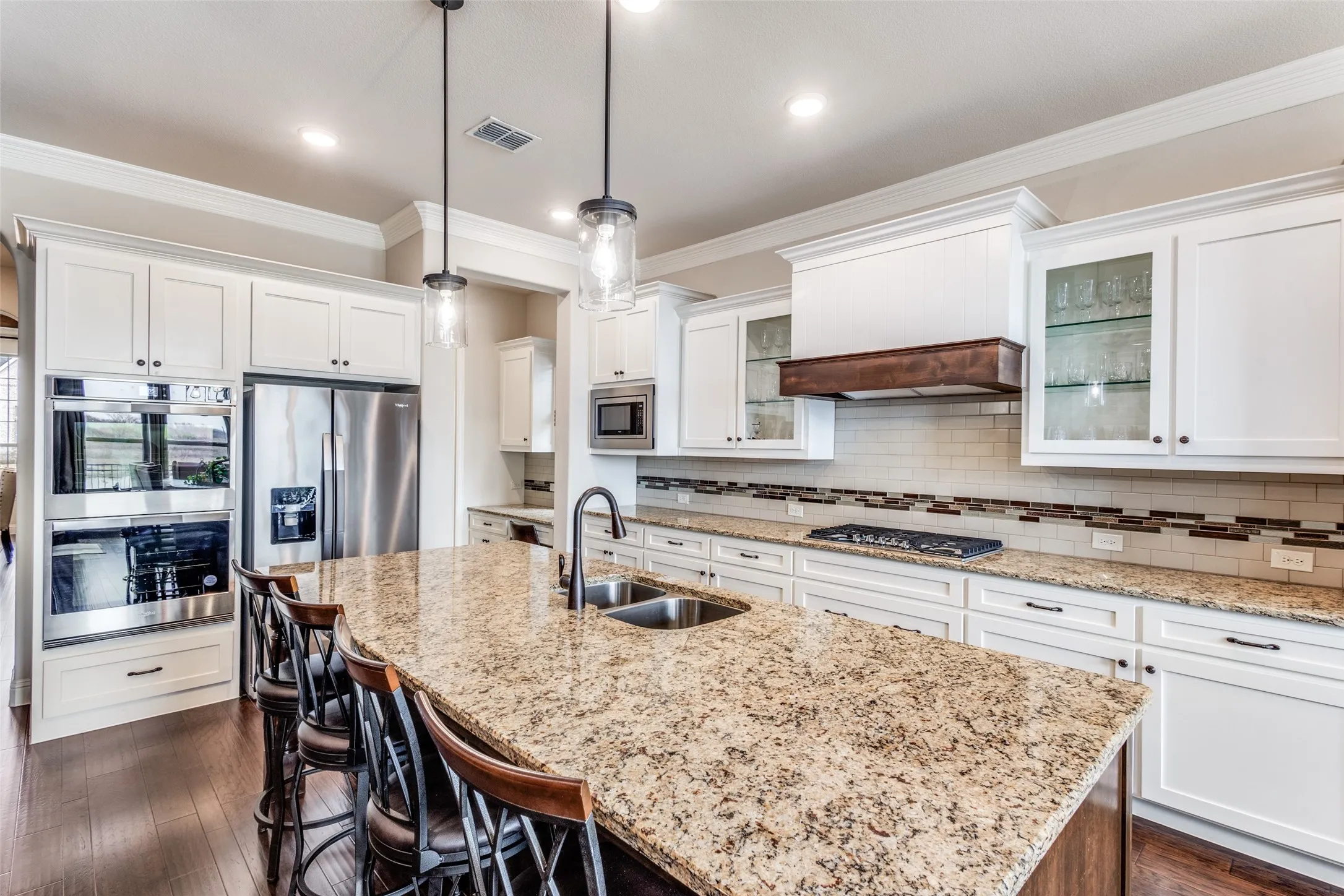 Single Family Residence For Sale in Collin County , 1762 Ellington Drive, Celina, Texas 75009, 5 Bedroom, 5 Bathroom, 3 Garage spaces, 4,365 Sqft, built in 2022, mls#21382387, Real Estate Agent in Celina, Homes For Sale in Collin county, Homes For Sale in Celina, Realtor in Celina Texas, Real Estate Brokerage Independent Realty Texas, Luminita Cordes Realtor