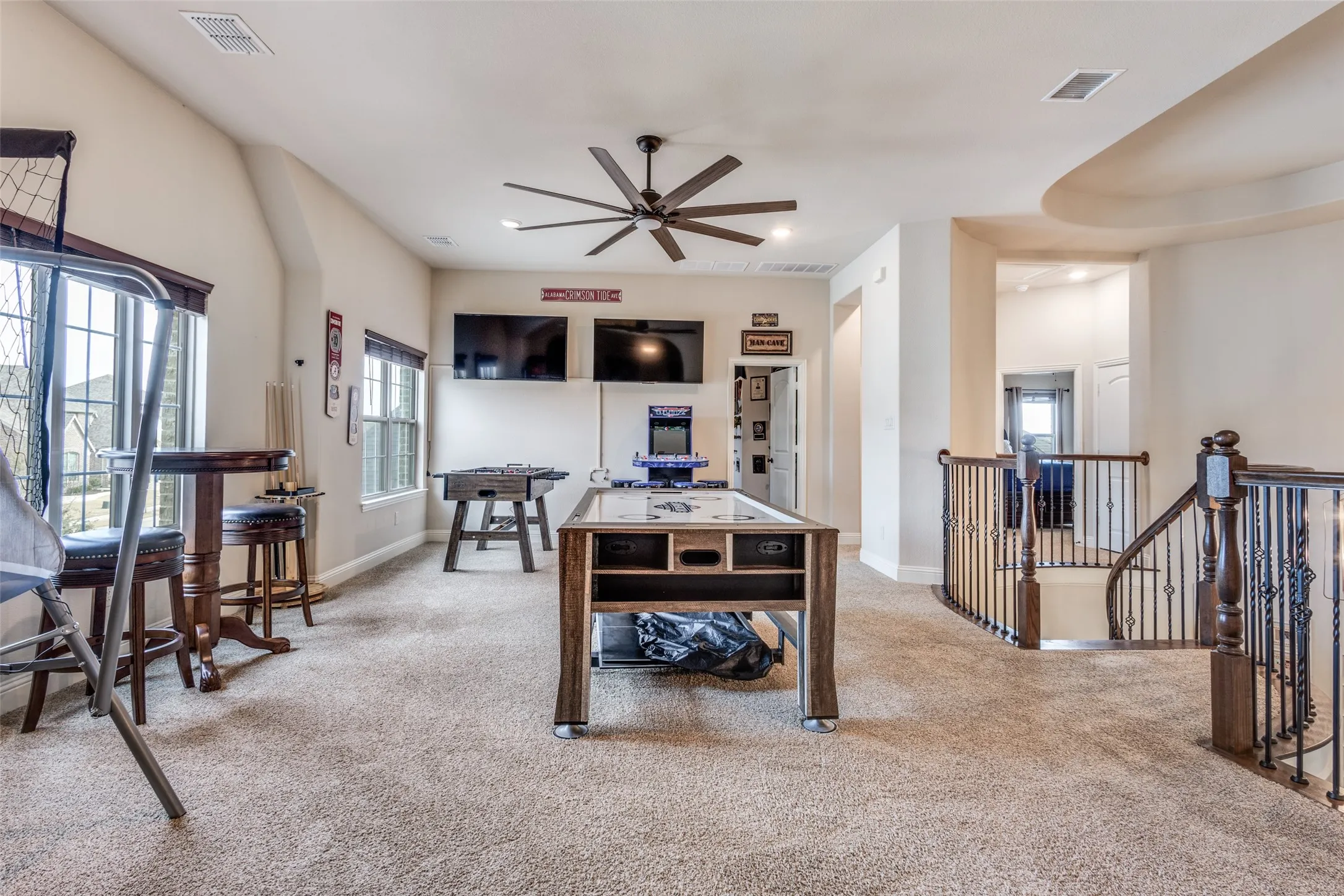 Single Family Residence For Sale in Collin County , 1762 Ellington Drive, Celina, Texas 75009, 5 Bedroom, 5 Bathroom, 3 Garage spaces, 4,365 Sqft, built in 2022, mls#21382387, Real Estate Agent in Celina, Homes For Sale in Collin county, Homes For Sale in Celina, Realtor in Celina Texas, Real Estate Brokerage Independent Realty Texas, Luminita Cordes Realtor