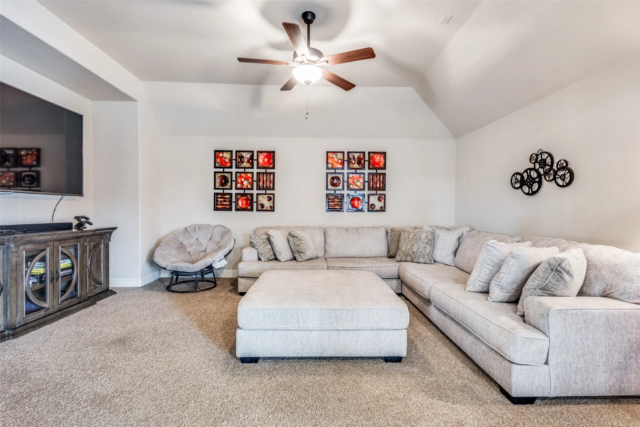 Single Family Residence For Sale in Collin County , 1762 Ellington Drive, Celina, Texas 75009, 5 Bedroom, 5 Bathroom, 3 Garage spaces, 4,365 Sqft, built in 2022, mls#21382387, Real Estate Agent in Celina, Homes For Sale in Collin county, Homes For Sale in Celina, Realtor in Celina Texas, Real Estate Brokerage Independent Realty Texas, Luminita Cordes Realtor