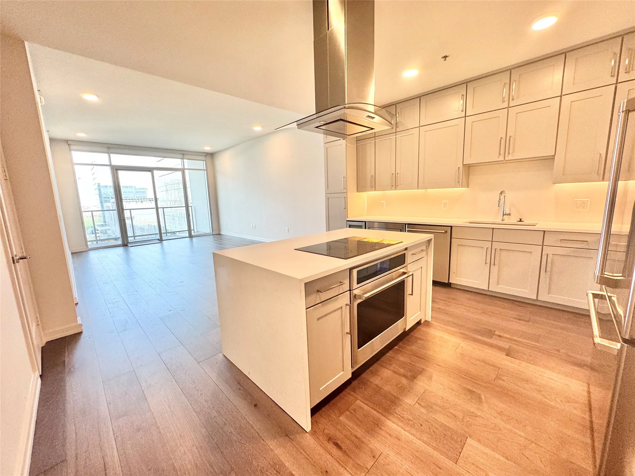 Condominium For Rent in Collin County , 6911 Cowboys Way 803, Frisco, Texas 75034, 1 Bedroom, 1 Bathroom, 2 Garage spaces, 1,040 Sqft, built in 2020, mls#21384221, Real Estate Agent in Frisco, Homes For Rent in Collin county, Homes For Rent in Frisco, Realtor in Frisco Texas, Real Estate Brokerage Independent Realty Texas, Luminita Cordes Realtor