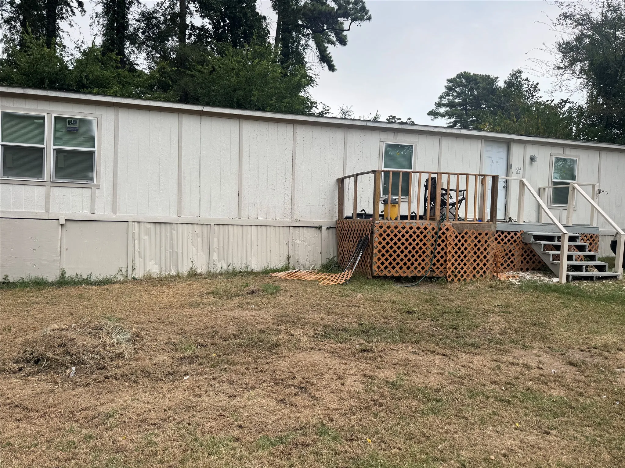Mobile Home For Sale in Henderson County , 21485 Ravenwood Drive, Chandler, Texas 75758, 2 Bedroom, 2 Bathroom, Garage spaces, 1,088 Sqft, built in 1995, mls#21384223, Real Estate Agent in Chandler, Homes For Sale in Henderson county, Homes For Sale in Chandler, Realtor in Chandler Texas, Real Estate Brokerage Independent Realty Texas, Luminita Cordes Realtor