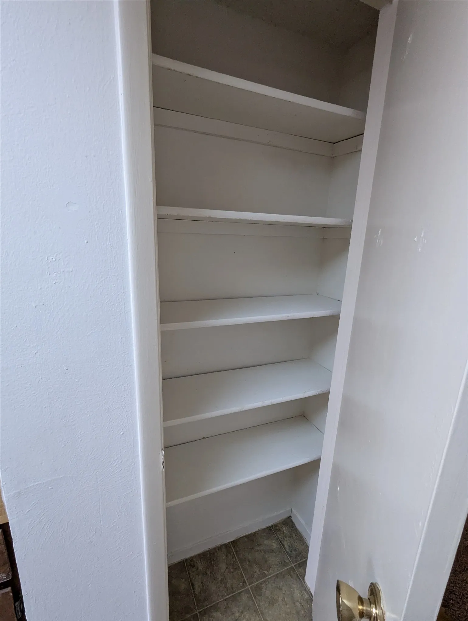 Condominium For Rent in Dallas County , 7431 Holly Hill Drive 120, Dallas, Texas 75231, 2 Bedroom, 2 Bathroom, Garage spaces, 955 Sqft, built in 1979, mls#21384228, Real Estate Agent in Dallas, Homes For Rent in Dallas county, Homes For Rent in Dallas, Realtor in Dallas Texas, Real Estate Brokerage Independent Realty Texas, Luminita Cordes Realtor