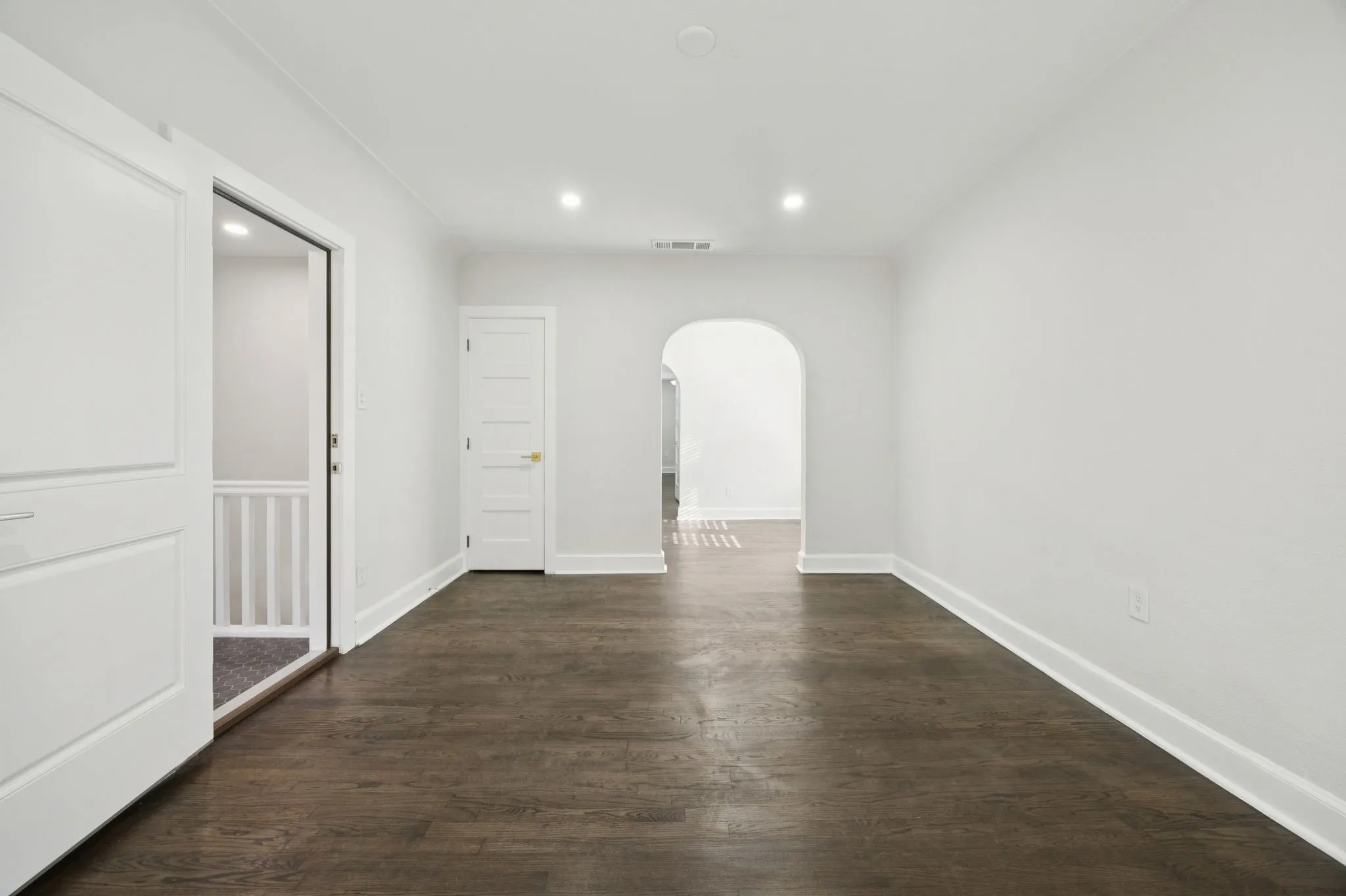 Apartment For Rent in Dallas County , 3210 N Haskell Avenue, Dallas, Texas 75204, 1 Bedroom, 1 Bathroom, Garage spaces, 740 Sqft, built in 1930, mls#21384183, Real Estate Agent in Dallas, Homes For Rent in Dallas county, Homes For Rent in Dallas, Realtor in Dallas Texas, Real Estate Brokerage Independent Realty Texas, Luminita Cordes Realtor