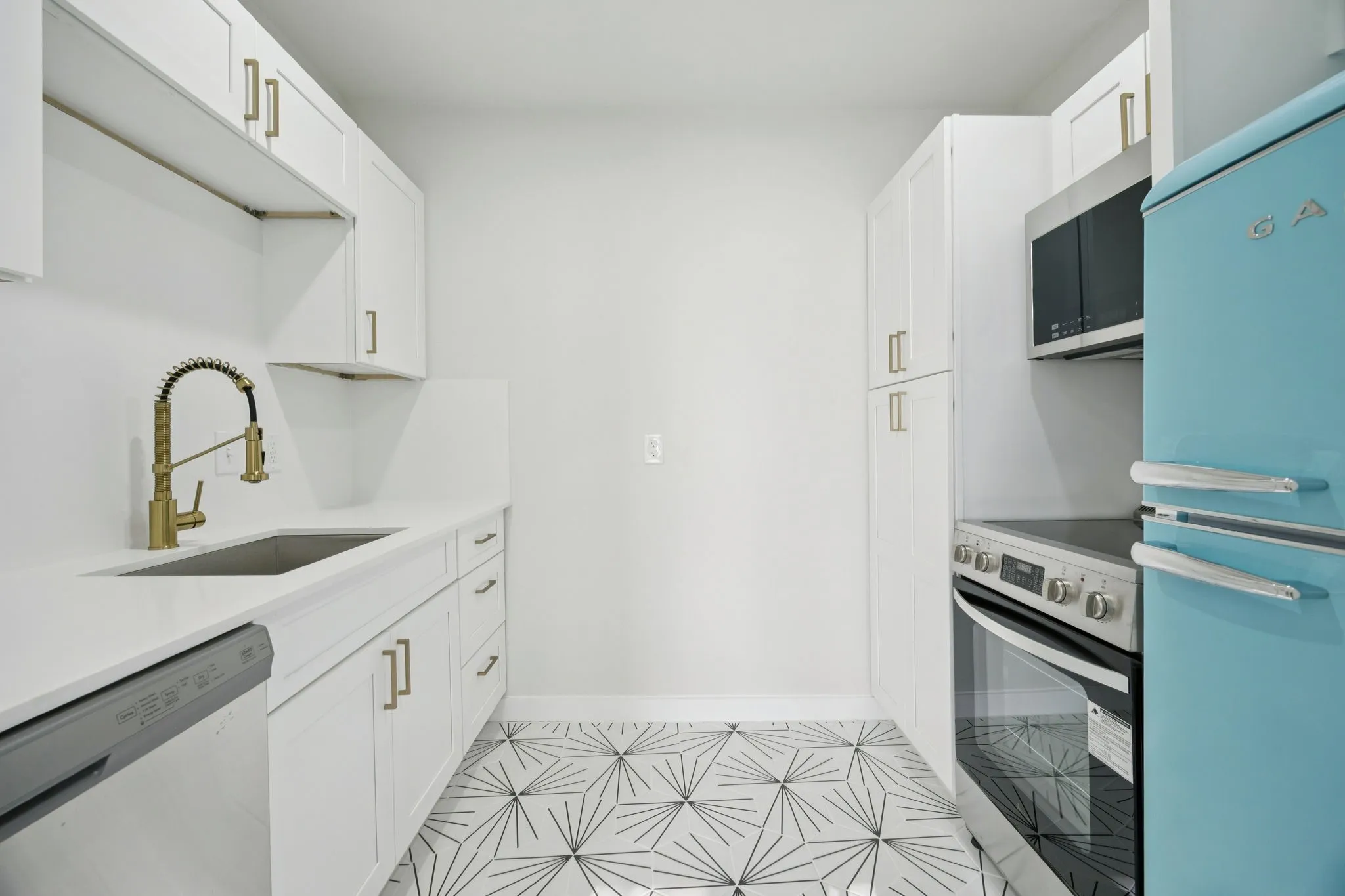 Apartment For Rent in Dallas County , 3210 N Haskell Avenue, Dallas, Texas 75204, 1 Bedroom, 1 Bathroom, Garage spaces, 740 Sqft, built in 1930, mls#21384183, Real Estate Agent in Dallas, Homes For Rent in Dallas county, Homes For Rent in Dallas, Realtor in Dallas Texas, Real Estate Brokerage Independent Realty Texas, Luminita Cordes Realtor