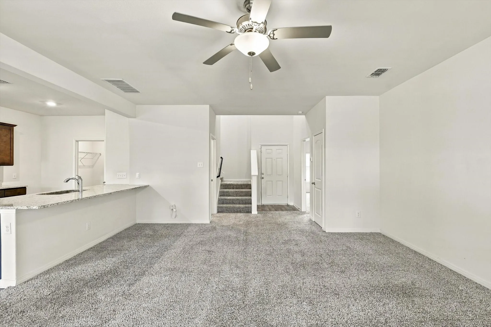 Single Family Residence For Sale in Dallas County , 2031 Canterbury Drive, Seagoville, Texas 75159, 4 Bedroom, 3 Bathroom, 2 Garage spaces, 2,209 Sqft, built in 2021, mls#21383671, Real Estate Agent in Seagoville, Homes For Sale in Dallas county, Homes For Sale in Seagoville, Realtor in Seagoville Texas, Real Estate Brokerage Independent Realty Texas, Luminita Cordes Realtor
