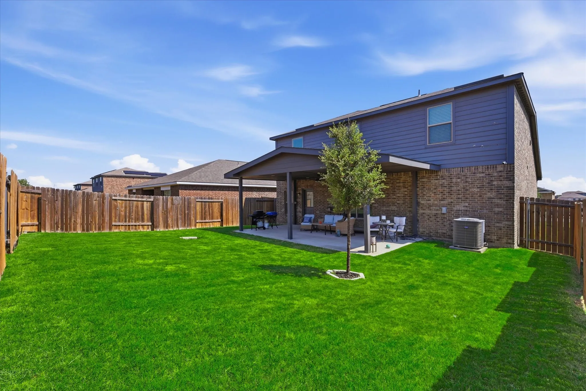 Single Family Residence For Sale in Dallas County , 2031 Canterbury Drive, Seagoville, Texas 75159, 4 Bedroom, 3 Bathroom, 2 Garage spaces, 2,209 Sqft, built in 2021, mls#21383671, Real Estate Agent in Seagoville, Homes For Sale in Dallas county, Homes For Sale in Seagoville, Realtor in Seagoville Texas, Real Estate Brokerage Independent Realty Texas, Luminita Cordes Realtor