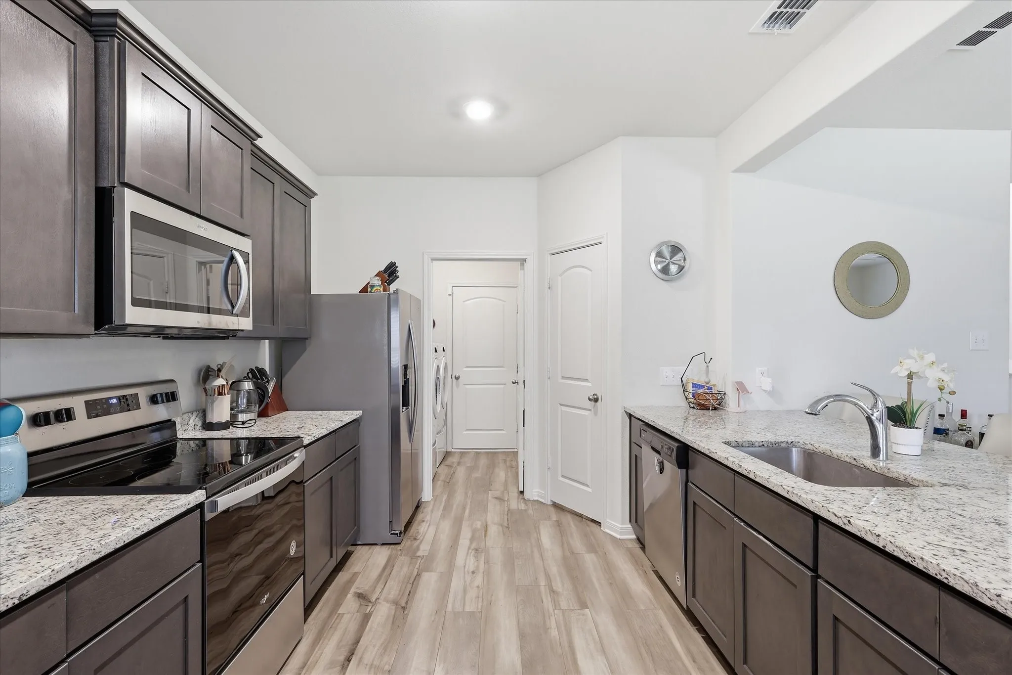 Single Family Residence For Sale in Dallas County , 2031 Canterbury Drive, Seagoville, Texas 75159, 4 Bedroom, 3 Bathroom, 2 Garage spaces, 2,209 Sqft, built in 2021, mls#21383671, Real Estate Agent in Seagoville, Homes For Sale in Dallas county, Homes For Sale in Seagoville, Realtor in Seagoville Texas, Real Estate Brokerage Independent Realty Texas, Luminita Cordes Realtor