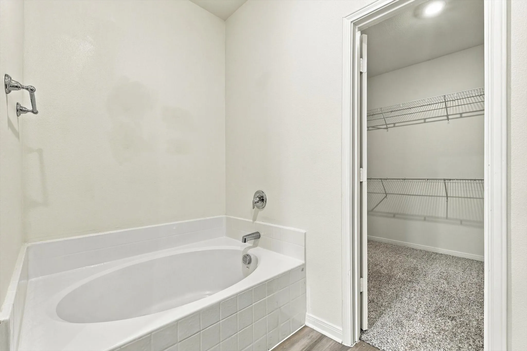 Garden tub