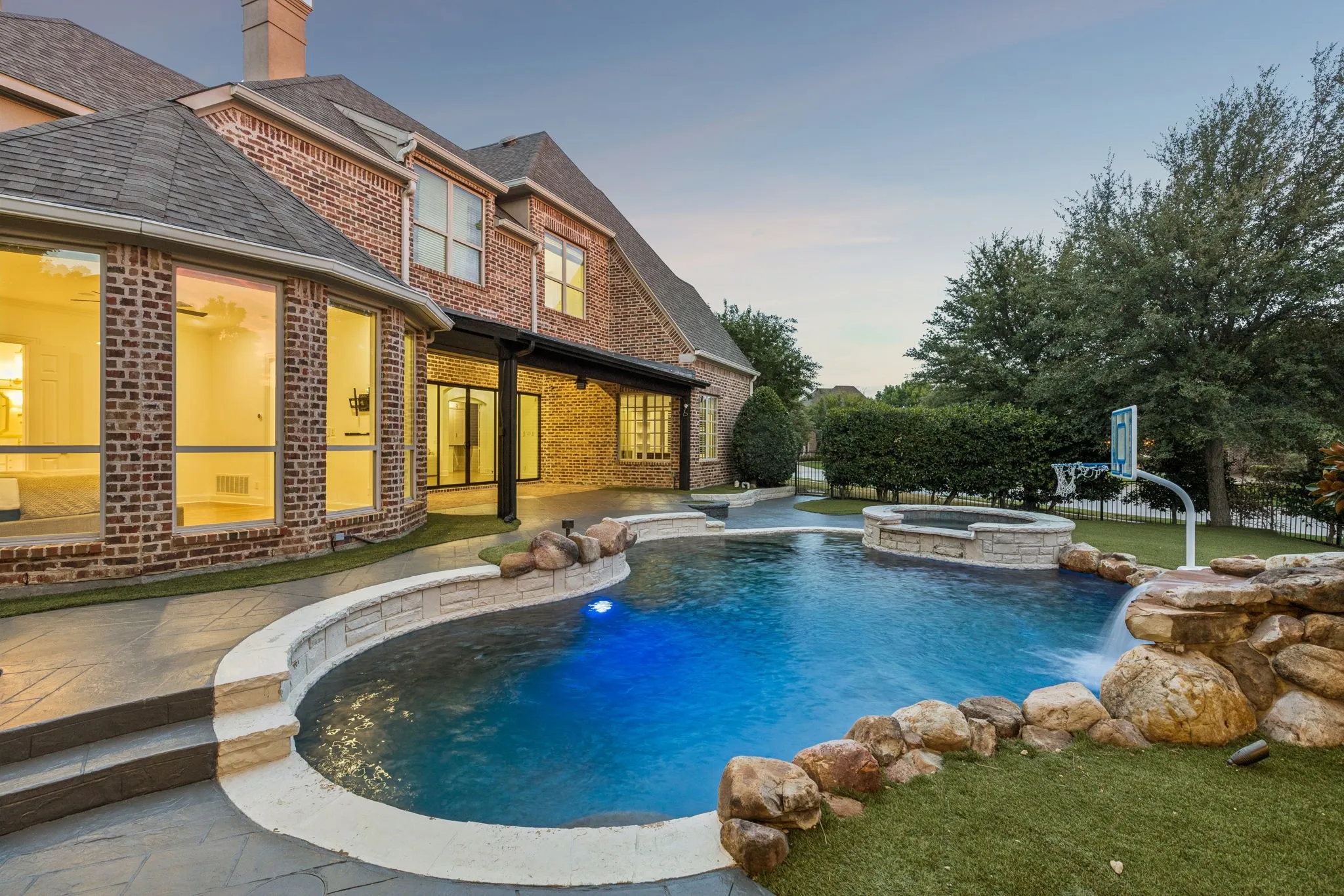 Single Family Residence For Sale in Denton County , 11790 Azteca Lane, Frisco, Texas 75033, 4 Bedroom, 5 Bathroom, 3 Garage spaces, 4,272 Sqft, built in 2005, mls#21383868, Real Estate Agent in Frisco, Homes For Sale in Denton county, Homes For Sale in Frisco, Realtor in Frisco Texas, Real Estate Brokerage Independent Realty Texas, Luminita Cordes Realtor