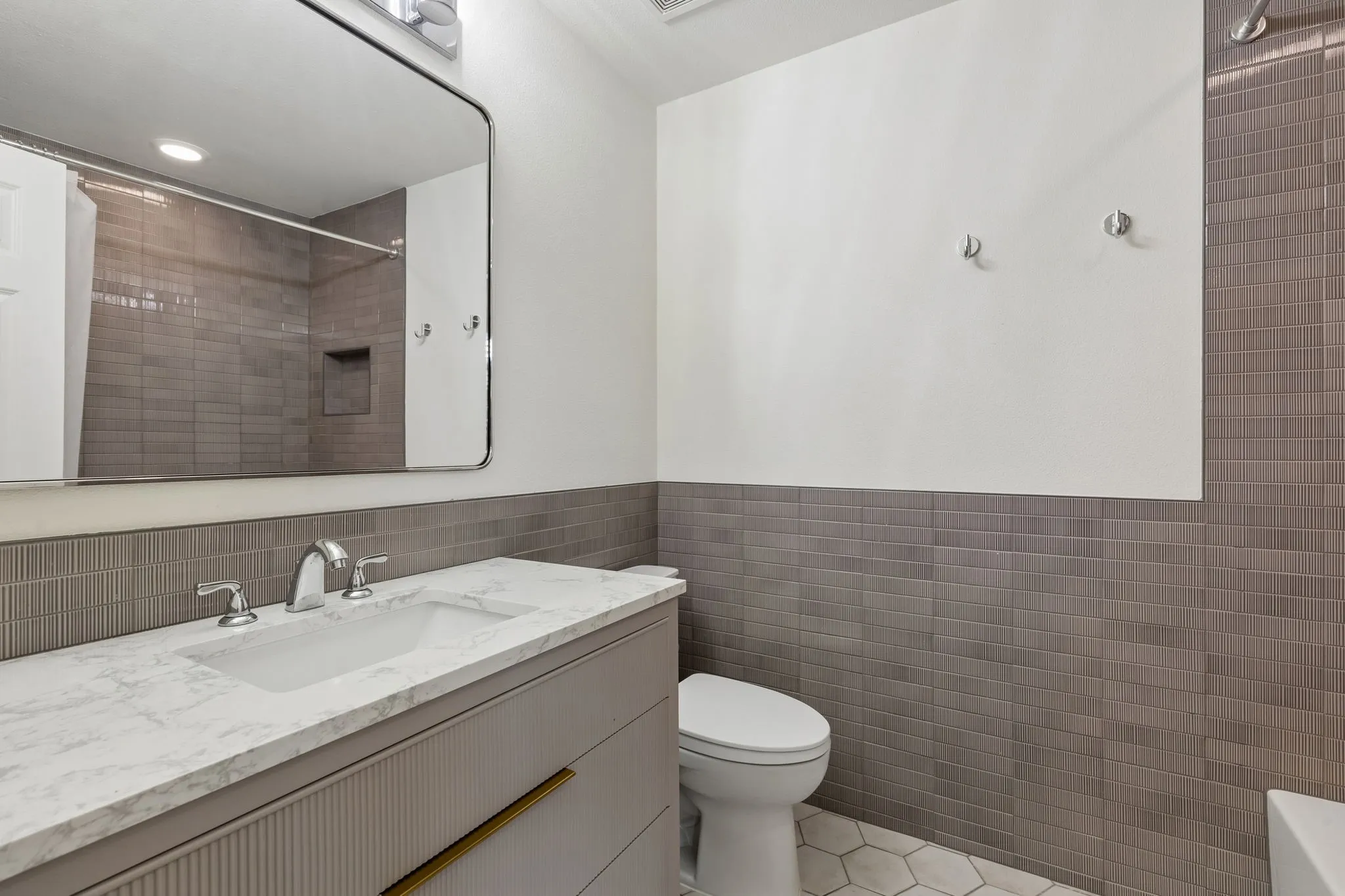 Single Family Residence For Sale in Denton County , 11790 Azteca Lane, Frisco, Texas 75033, 4 Bedroom, 5 Bathroom, 3 Garage spaces, 4,272 Sqft, built in 2005, mls#21383868, Real Estate Agent in Frisco, Homes For Sale in Denton county, Homes For Sale in Frisco, Realtor in Frisco Texas, Real Estate Brokerage Independent Realty Texas, Luminita Cordes Realtor