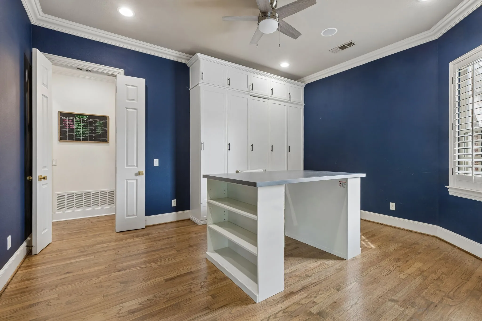 Single Family Residence For Sale in Denton County , 11790 Azteca Lane, Frisco, Texas 75033, 4 Bedroom, 5 Bathroom, 3 Garage spaces, 4,272 Sqft, built in 2005, mls#21383868, Real Estate Agent in Frisco, Homes For Sale in Denton county, Homes For Sale in Frisco, Realtor in Frisco Texas, Real Estate Brokerage Independent Realty Texas, Luminita Cordes Realtor
