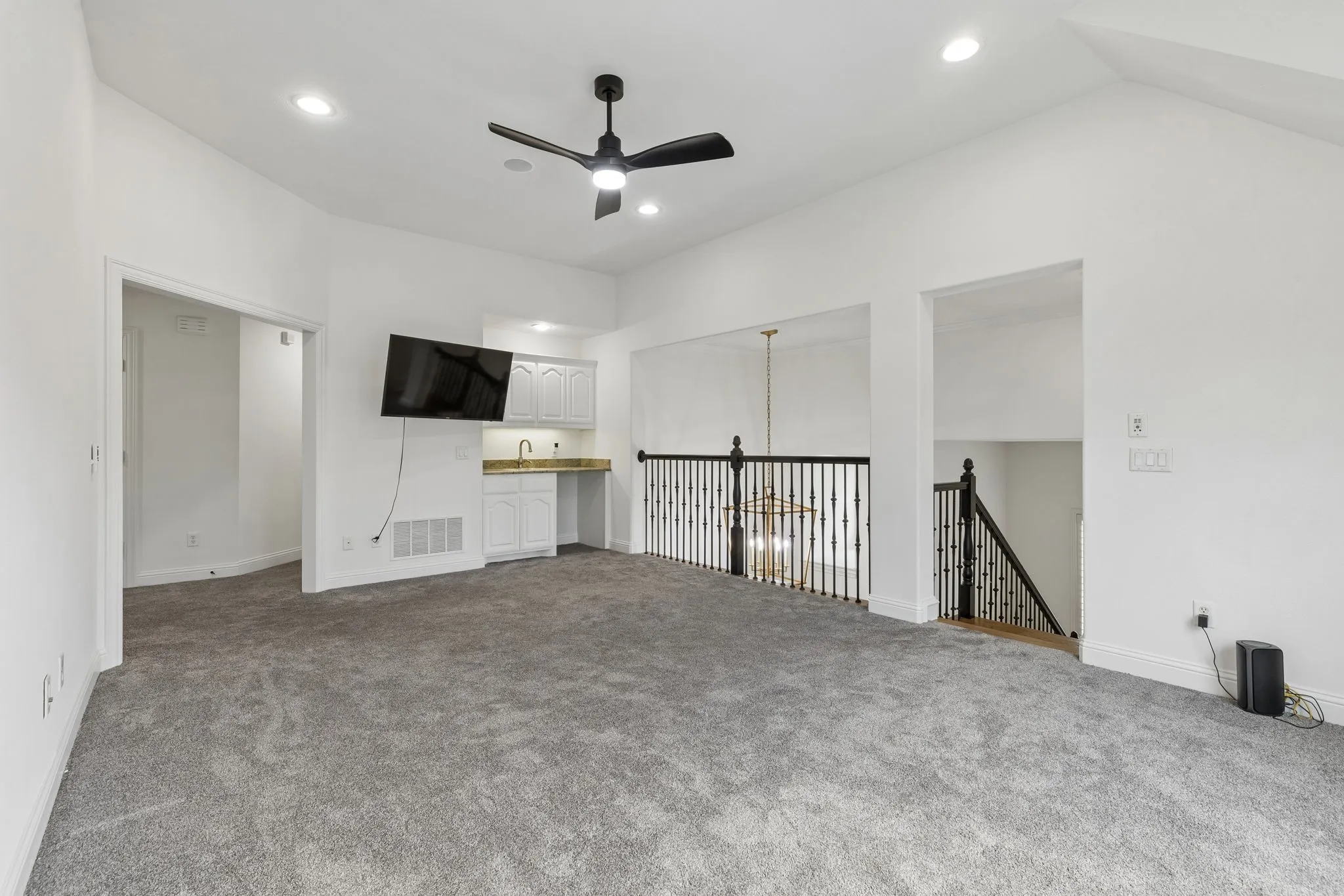 Single Family Residence For Sale in Denton County , 11790 Azteca Lane, Frisco, Texas 75033, 4 Bedroom, 5 Bathroom, 3 Garage spaces, 4,272 Sqft, built in 2005, mls#21383868, Real Estate Agent in Frisco, Homes For Sale in Denton county, Homes For Sale in Frisco, Realtor in Frisco Texas, Real Estate Brokerage Independent Realty Texas, Luminita Cordes Realtor