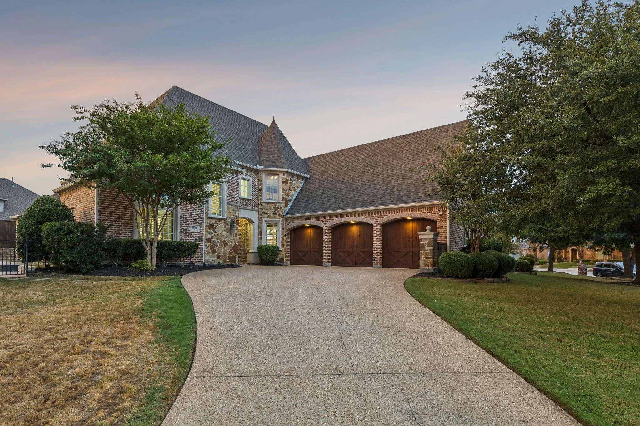 Single Family Residence For Sale in Denton County , 11790 Azteca Lane, Frisco, Texas 75033, 4 Bedroom, 5 Bathroom, 3 Garage spaces, 4,272 Sqft, built in 2005, mls#21383868, Real Estate Agent in Frisco, Homes For Sale in Denton county, Homes For Sale in Frisco, Realtor in Frisco Texas, Real Estate Brokerage Independent Realty Texas, Luminita Cordes Realtor