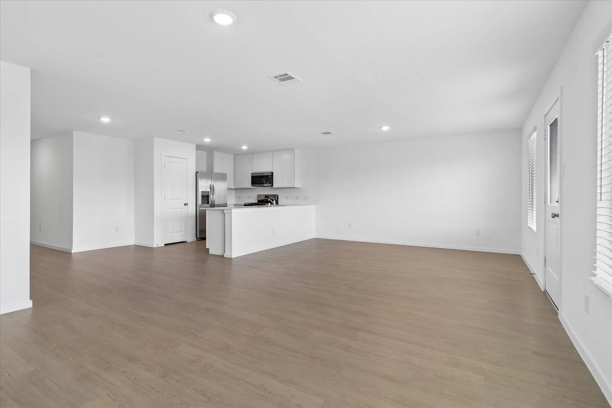 Single Family Residence For Rent in Denton County , 2532 FARRIER Lane, Aubrey, Texas 76227, 4 Bedroom, 2 Bathroom, 2 Garage spaces, 1,787 Sqft, built in 2025, mls#21381775, Real Estate Agent in Aubrey, Homes For Rent in Denton county, Homes For Rent in Aubrey, Realtor in Aubrey Texas, Real Estate Brokerage Independent Realty Texas, Luminita Cordes Realtor