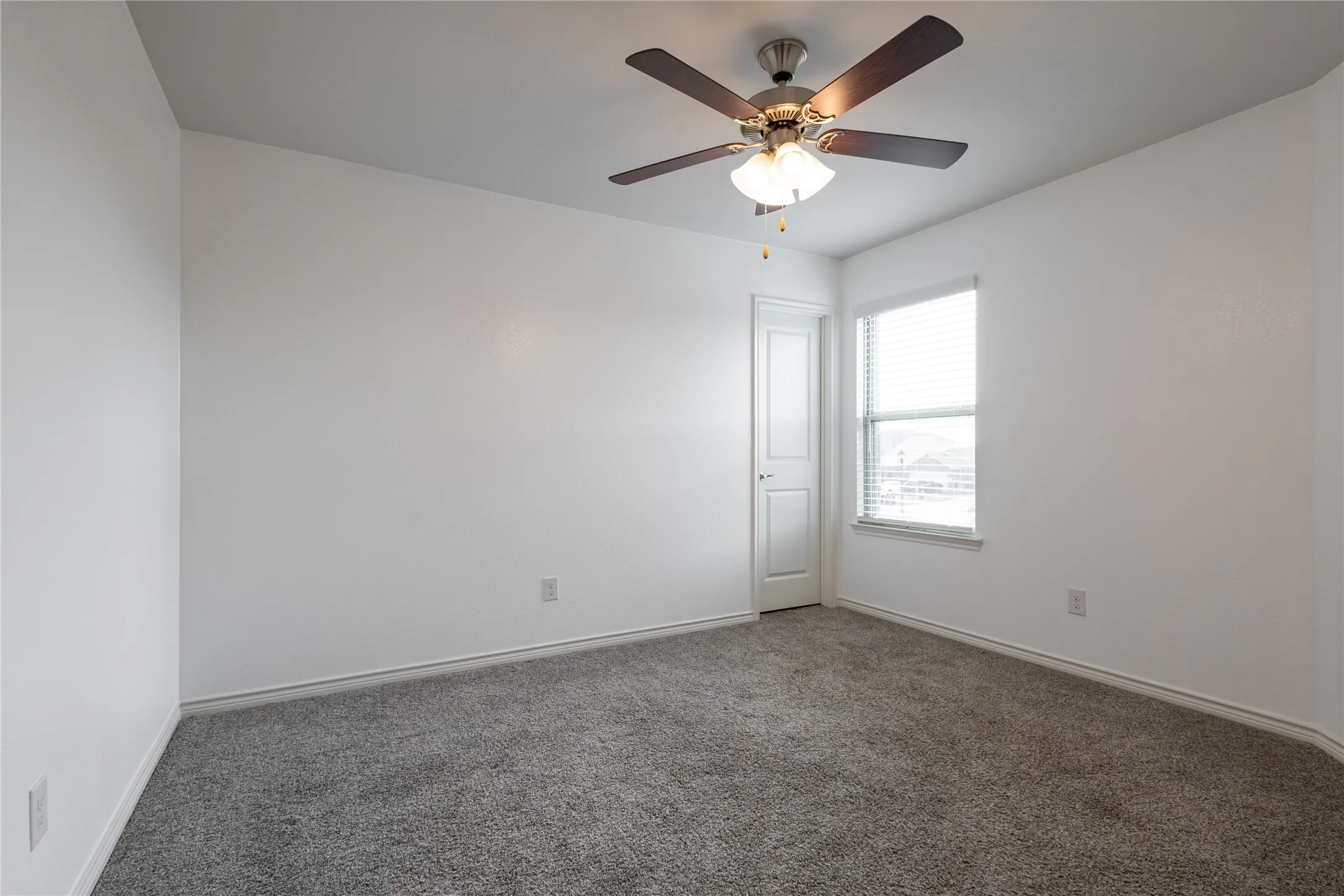 Single Family Residence For Rent in Collin County , 1816 Ferguson Lane, Mc Kinney, Texas 75071, 4 Bedroom, 4 Bathroom, 2 Garage spaces, 2,274 Sqft, built in 2019, mls#21384217, Real Estate Agent in Mc Kinney, Homes For Rent in Collin county, Homes For Rent in Mc Kinney, Realtor in Mc Kinney Texas, Real Estate Brokerage Independent Realty Texas, Luminita Cordes Realtor