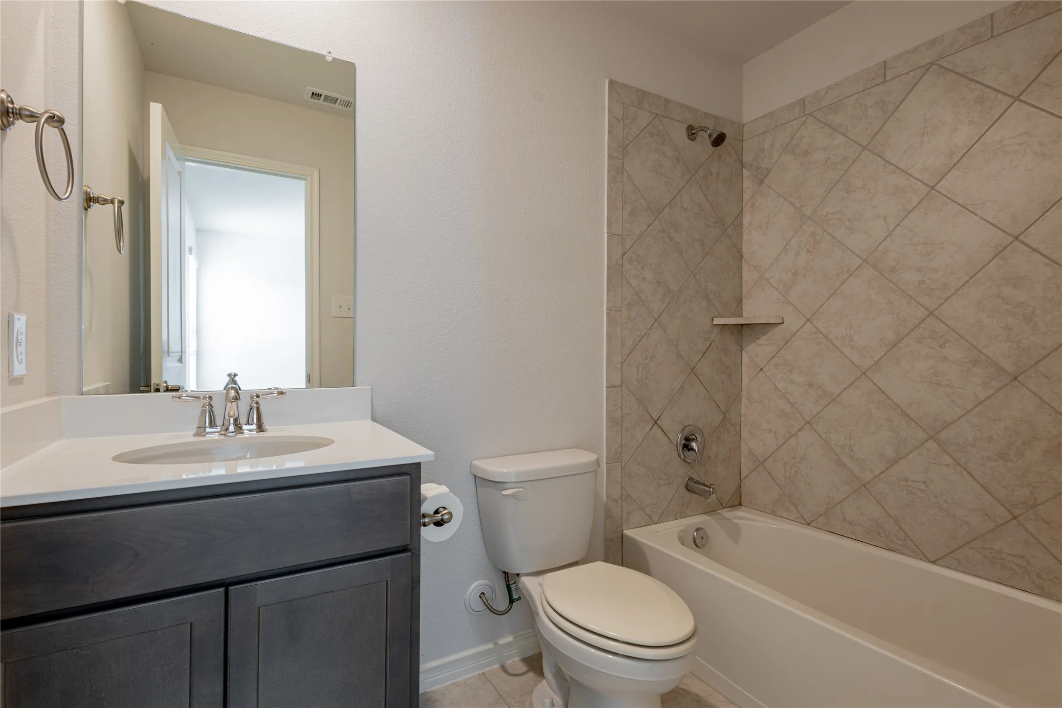 Single Family Residence For Rent in Collin County , 1816 Ferguson Lane, Mc Kinney, Texas 75071, 4 Bedroom, 4 Bathroom, 2 Garage spaces, 2,274 Sqft, built in 2019, mls#21384217, Real Estate Agent in Mc Kinney, Homes For Rent in Collin county, Homes For Rent in Mc Kinney, Realtor in Mc Kinney Texas, Real Estate Brokerage Independent Realty Texas, Luminita Cordes Realtor