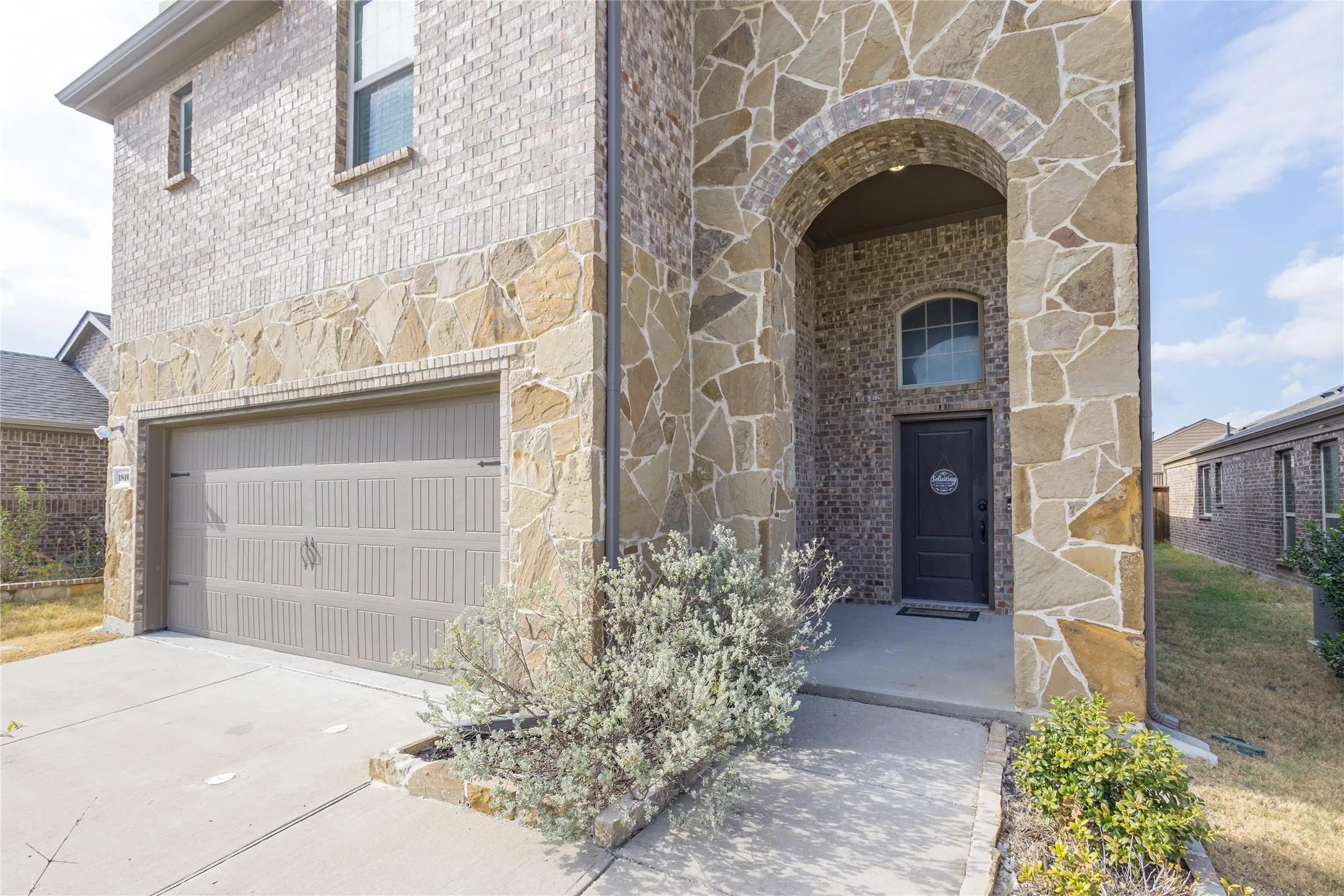 Single Family Residence For Rent in Collin County , 1816 Ferguson Lane, Mc Kinney, Texas 75071, 4 Bedroom, 4 Bathroom, 2 Garage spaces, 2,274 Sqft, built in 2019, mls#21384217, Real Estate Agent in Mc Kinney, Homes For Rent in Collin county, Homes For Rent in Mc Kinney, Realtor in Mc Kinney Texas, Real Estate Brokerage Independent Realty Texas, Luminita Cordes Realtor
