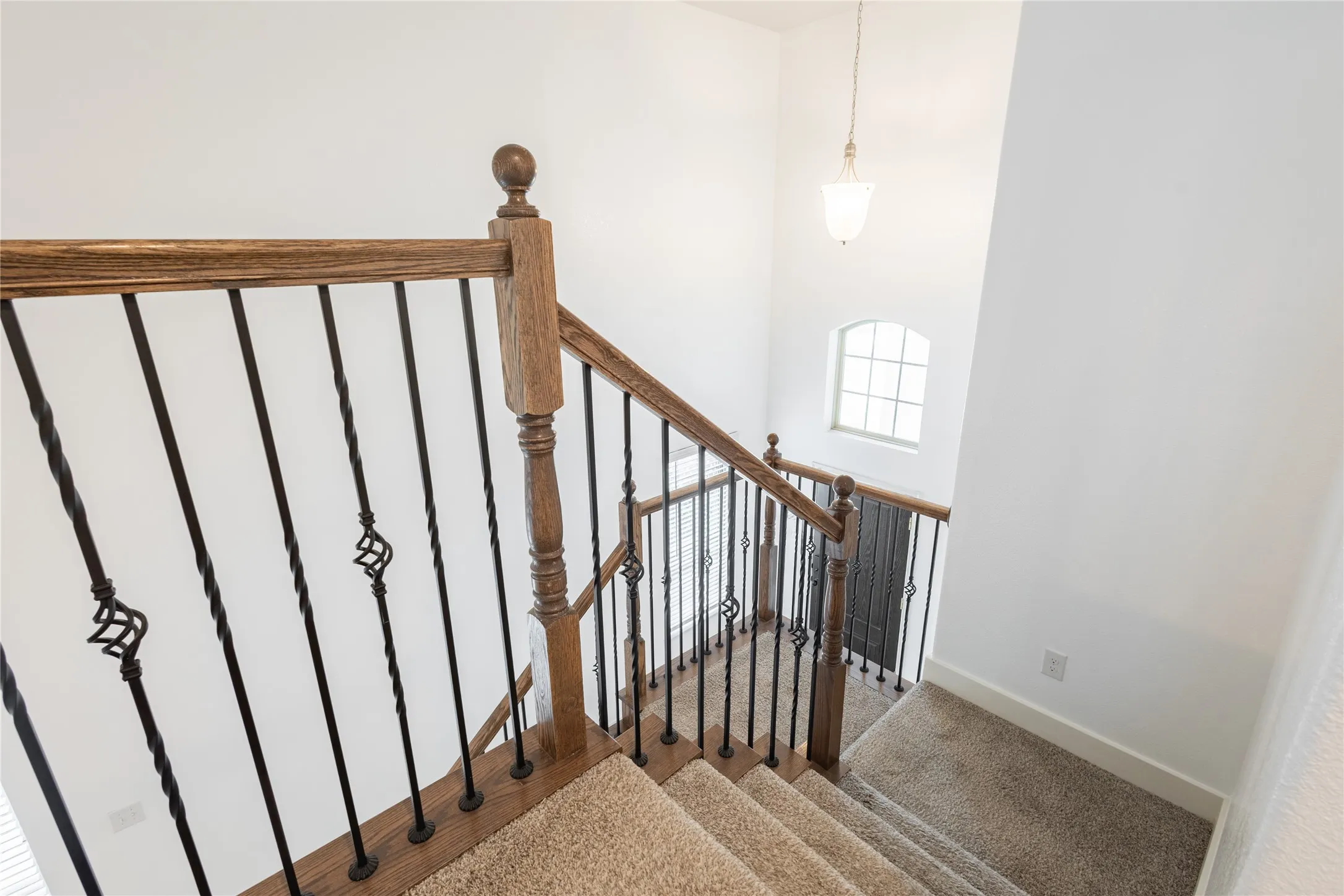 Single Family Residence For Rent in Collin County , 1816 Ferguson Lane, Mc Kinney, Texas 75071, 4 Bedroom, 4 Bathroom, 2 Garage spaces, 2,274 Sqft, built in 2019, mls#21384217, Real Estate Agent in Mc Kinney, Homes For Rent in Collin county, Homes For Rent in Mc Kinney, Realtor in Mc Kinney Texas, Real Estate Brokerage Independent Realty Texas, Luminita Cordes Realtor