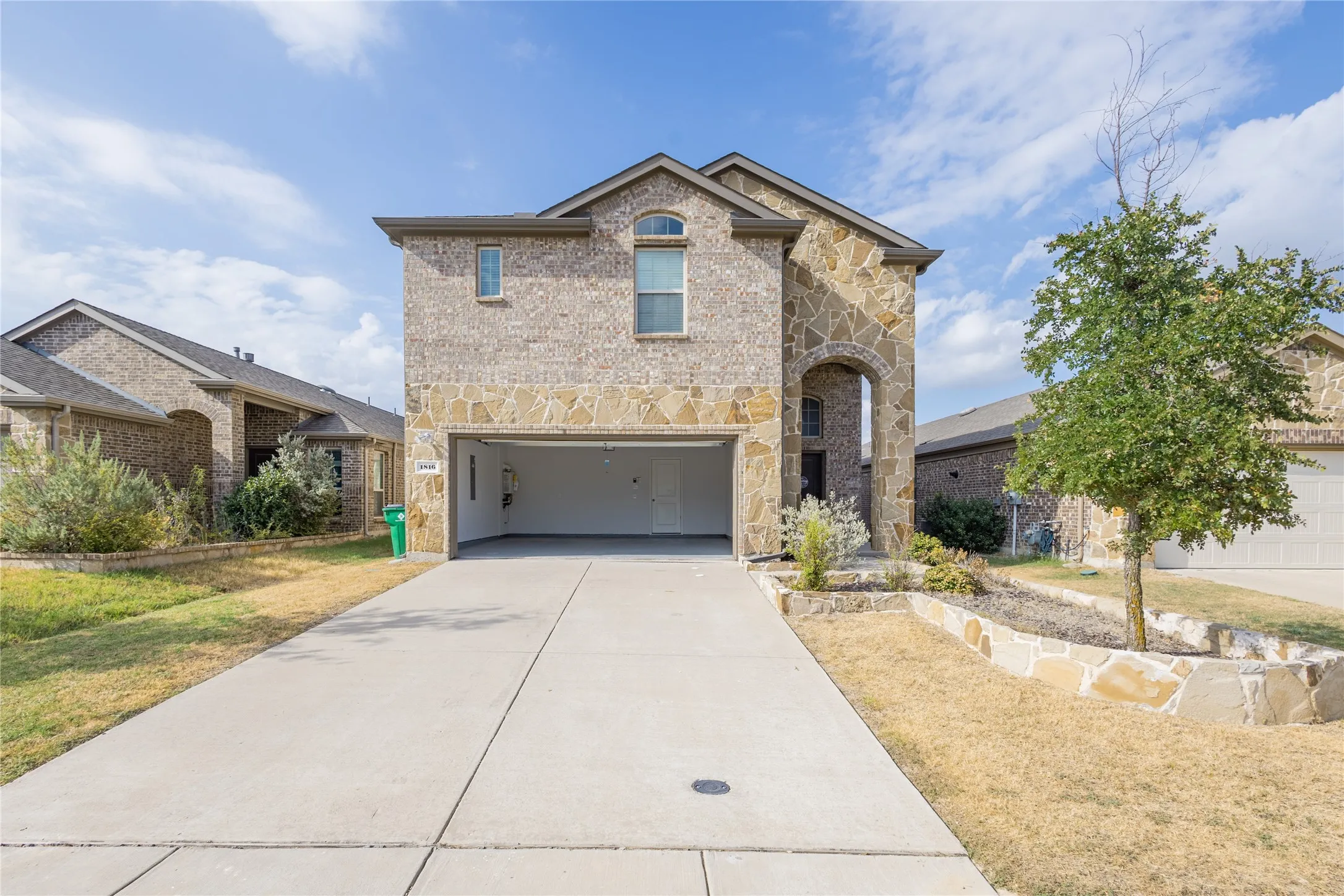 Single Family Residence For Rent in Collin County , 1816 Ferguson Lane, Mc Kinney, Texas 75071, 4 Bedroom, 4 Bathroom, 2 Garage spaces, 2,274 Sqft, built in 2019, mls#21384217, Real Estate Agent in Mc Kinney, Homes For Rent in Collin county, Homes For Rent in Mc Kinney, Realtor in Mc Kinney Texas, Real Estate Brokerage Independent Realty Texas, Luminita Cordes Realtor