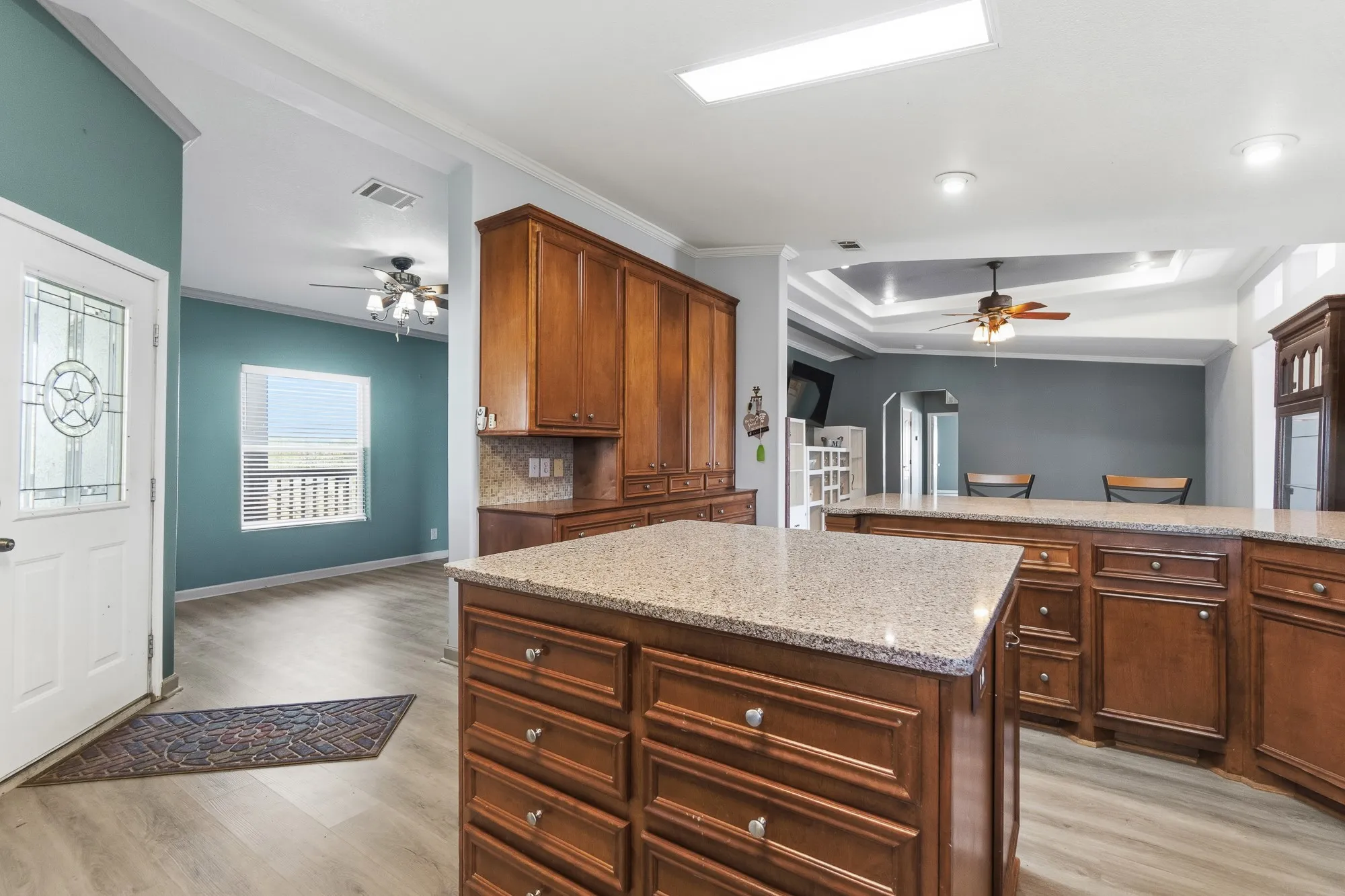 Farm For Sale in Guadalupe County , 1951 Dowdy Road, Seguin, Texas 78155, 3 Bedroom, 2 Bathroom, Garage spaces, 2,040 Sqft, built in 2004, mls#21382215, Real Estate Agent in Seguin, Homes For Sale in Guadalupe county, Homes For Sale in Seguin, Realtor in Seguin Texas, Real Estate Brokerage Independent Realty Texas, Luminita Cordes Realtor