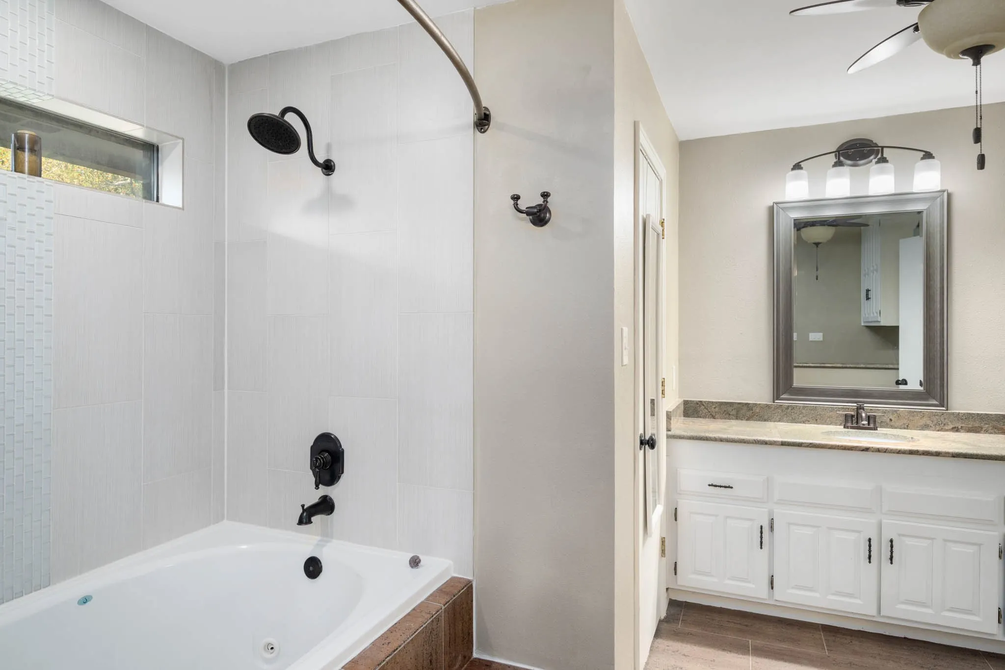 Single Family Residence For Rent in Tarrant County , 2017 Iron Horse Court, Arlington, Texas 76017, 4 Bedroom, 3 Bathroom, 2 Garage spaces, 2,522 Sqft, built in 1979, mls#21384220, Real Estate Agent in Arlington, Homes For Rent in Tarrant county, Homes For Rent in Arlington, Realtor in Arlington Texas, Real Estate Brokerage Independent Realty Texas, Luminita Cordes Realtor