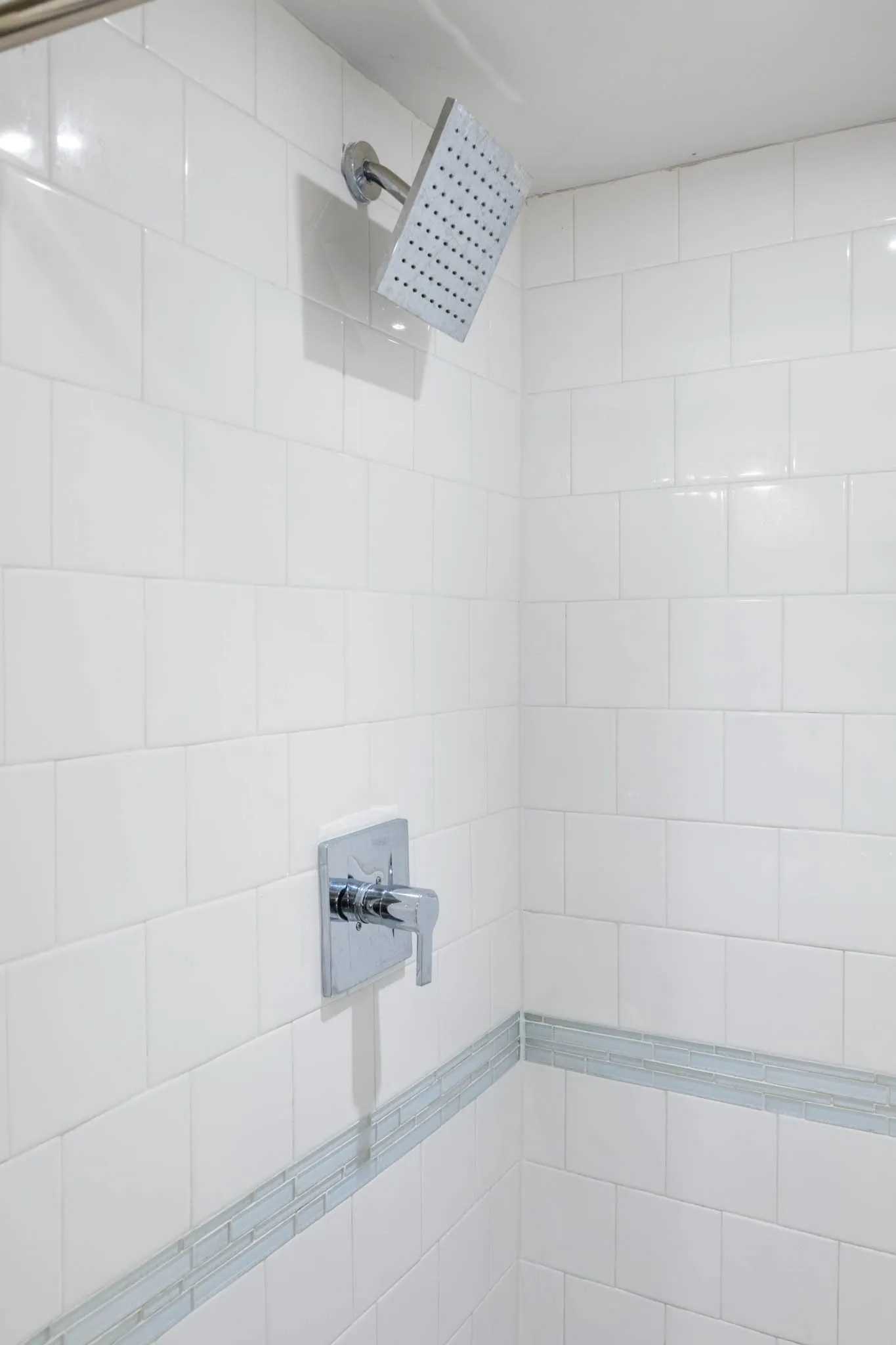 walk in shower to 2nd primary bedroom