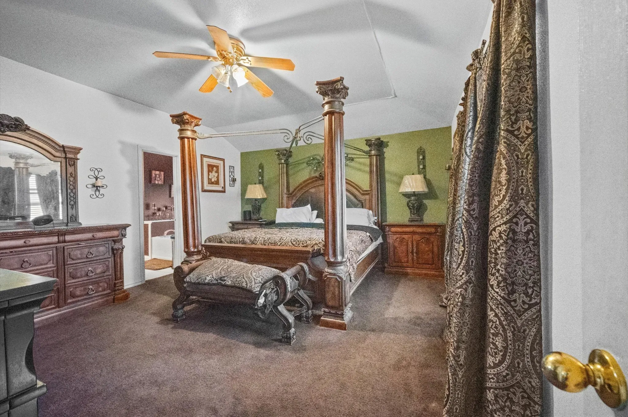 Single Family Residence For Sale in Dallas County , 717 Eldorado Drive, De Soto, Texas 75115, 4 Bedroom, 3 Bathroom, 2 Garage spaces, 2,650 Sqft, built in 2003, mls#21384263, Real Estate Agent in De Soto, Homes For Sale in Dallas county, Homes For Sale in De Soto, Realtor in De Soto Texas, Real Estate Brokerage Independent Realty Texas, Luminita Cordes Realtor