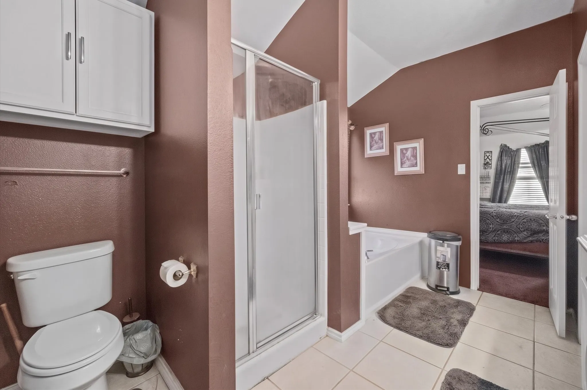 Single Family Residence For Sale in Dallas County , 717 Eldorado Drive, De Soto, Texas 75115, 4 Bedroom, 3 Bathroom, 2 Garage spaces, 2,650 Sqft, built in 2003, mls#21384263, Real Estate Agent in De Soto, Homes For Sale in Dallas county, Homes For Sale in De Soto, Realtor in De Soto Texas, Real Estate Brokerage Independent Realty Texas, Luminita Cordes Realtor