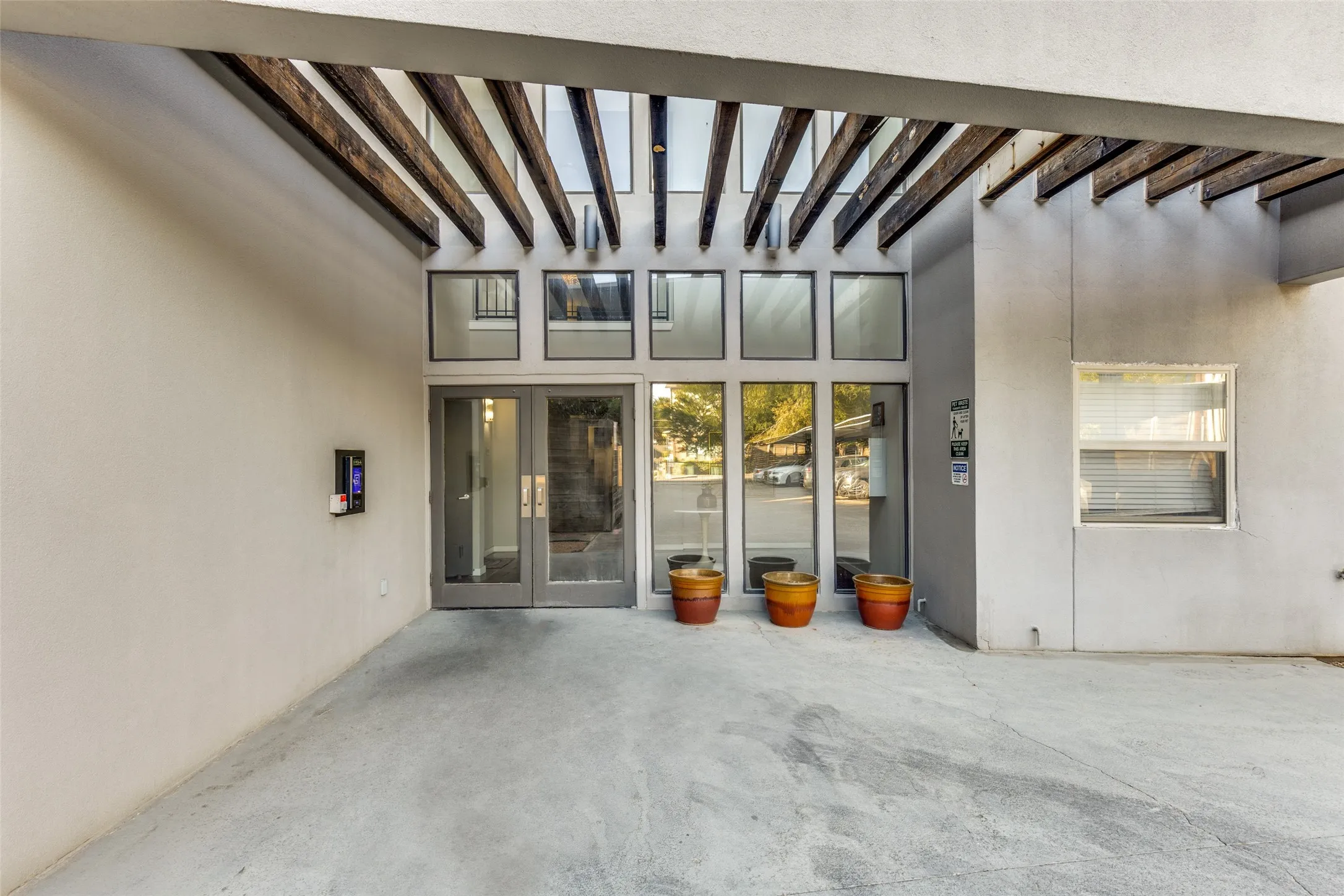 Condominium For Rent in Dallas County , 5111 Manett Street 105, Dallas, Texas 75206, 1 Bedroom, 1 Bathroom, Garage spaces, 614 Sqft, built in 2001, mls#21384264, Real Estate Agent in Dallas, Homes For Rent in Dallas county, Homes For Rent in Dallas, Realtor in Dallas Texas, Real Estate Brokerage Independent Realty Texas, Luminita Cordes Realtor
